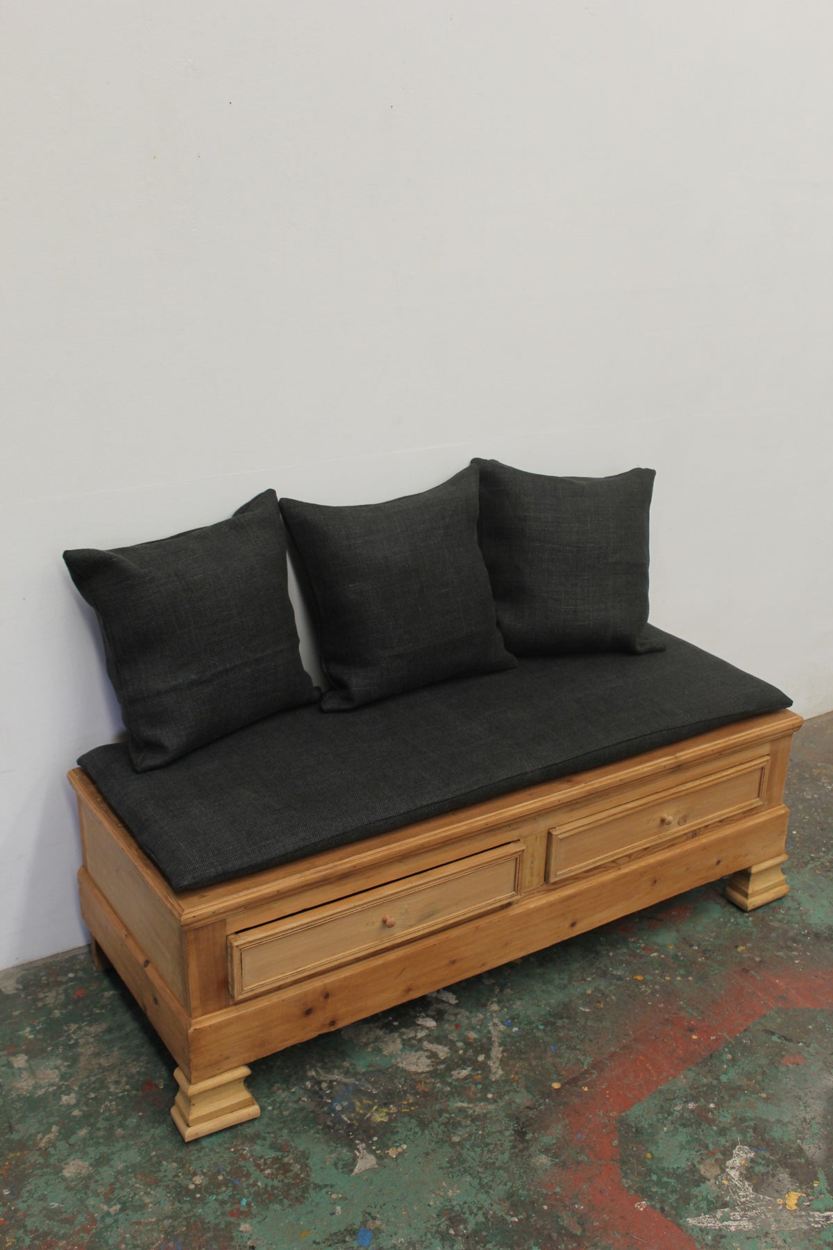 #1147 bench