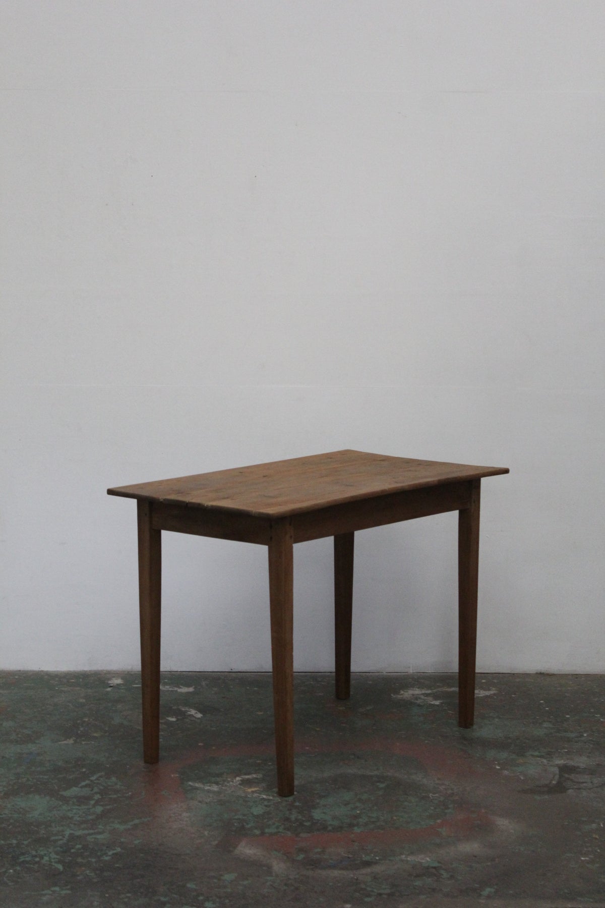 #1568 table