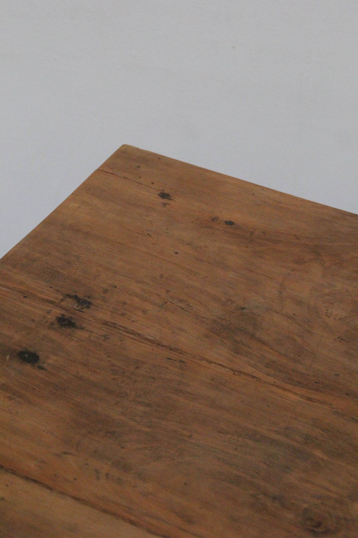 #1568 table