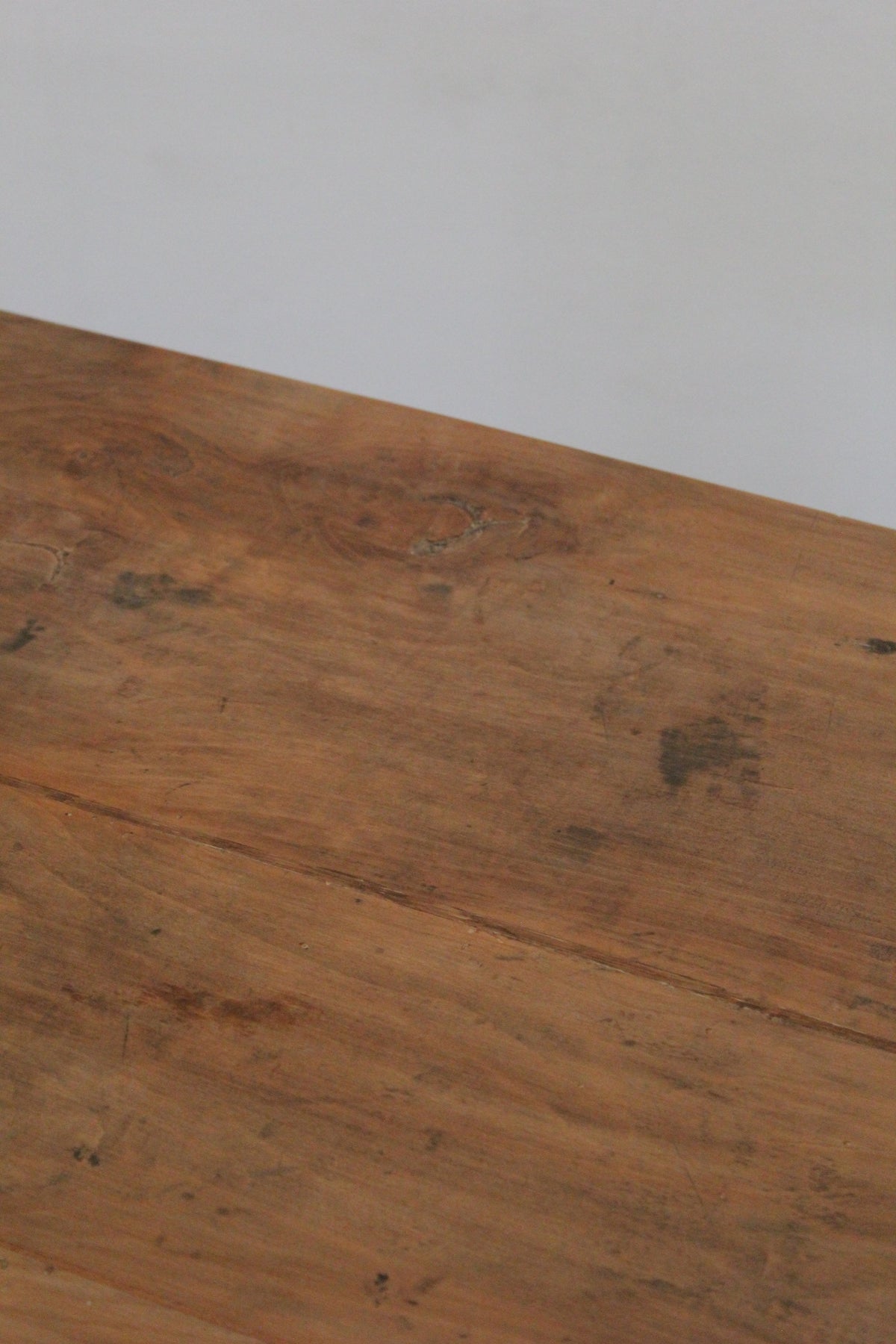 #1568 table