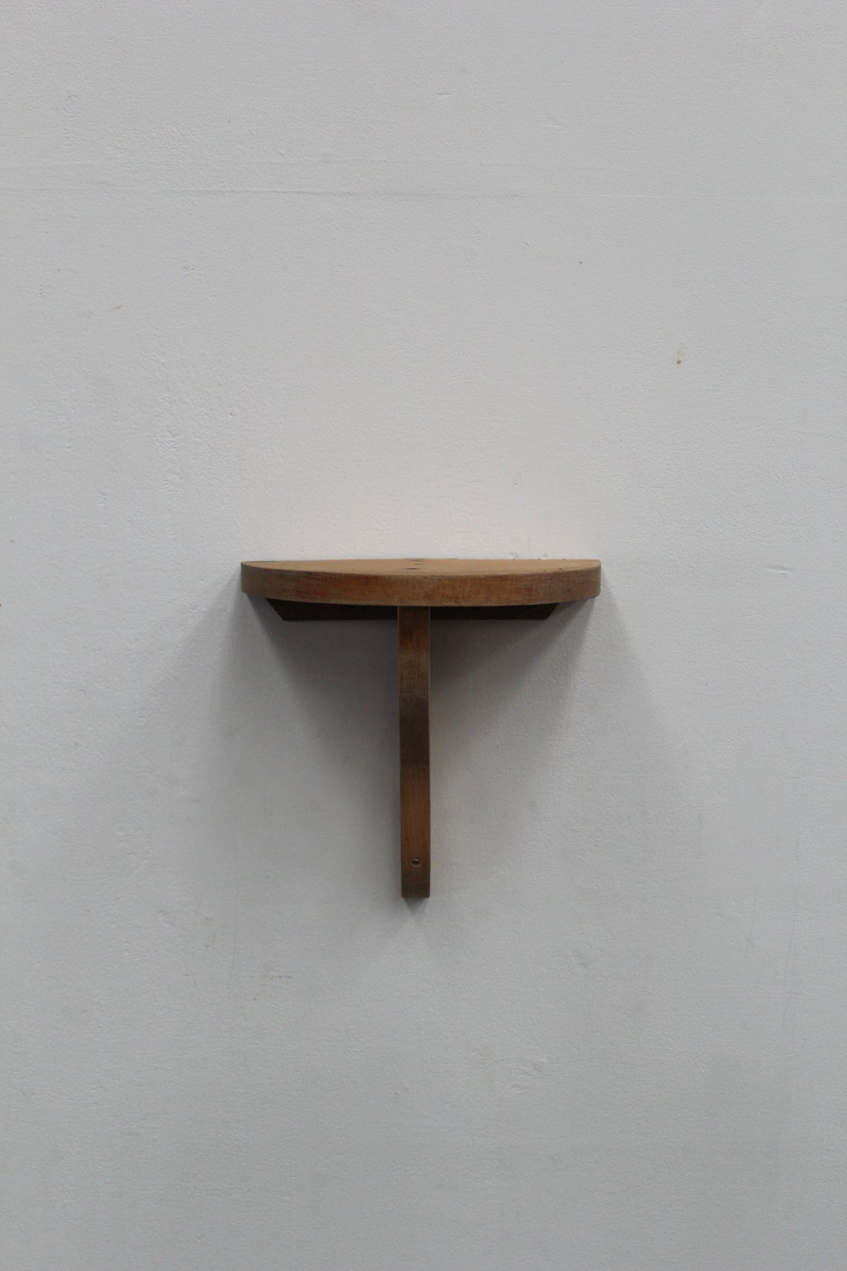 #0740 shelf