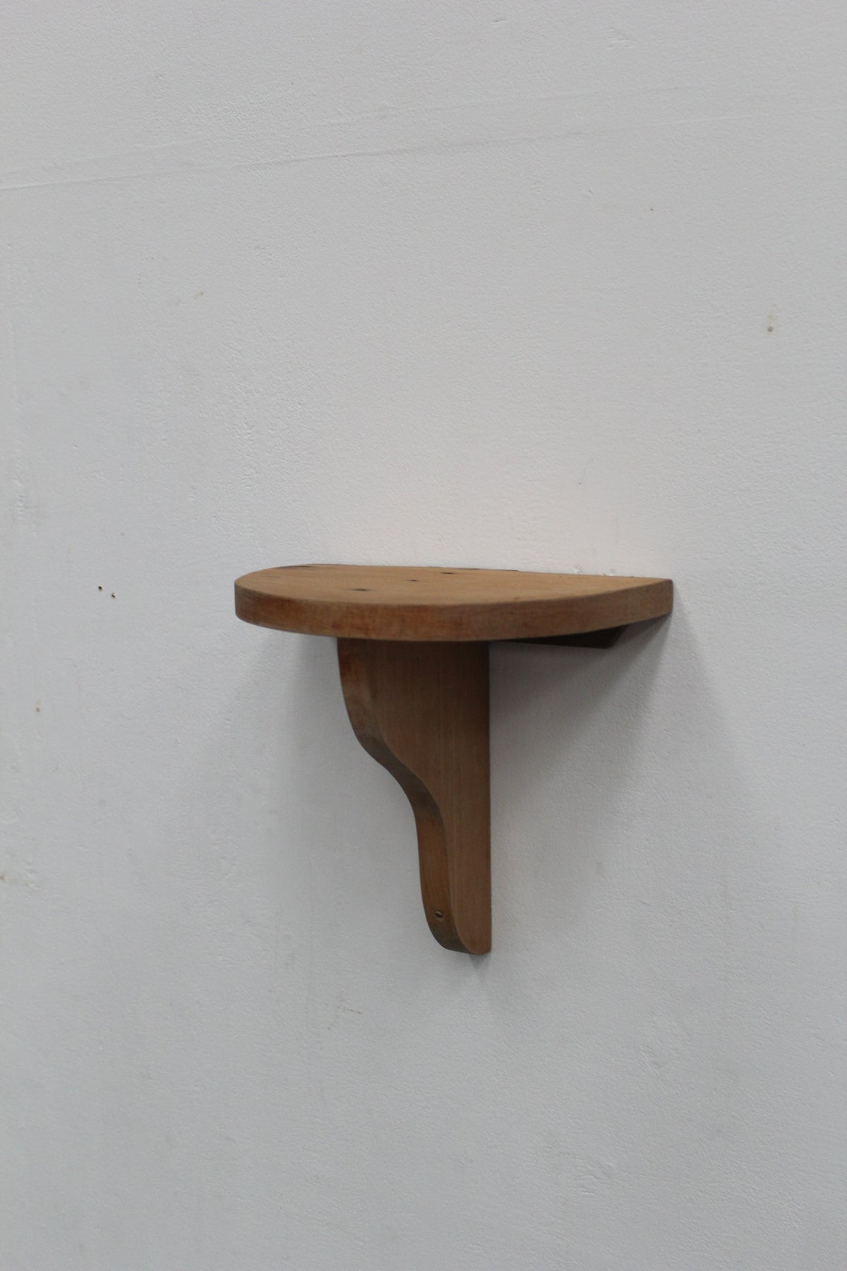 #0740 shelf
