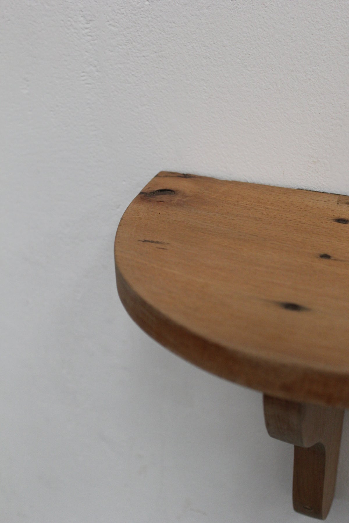#0740 shelf