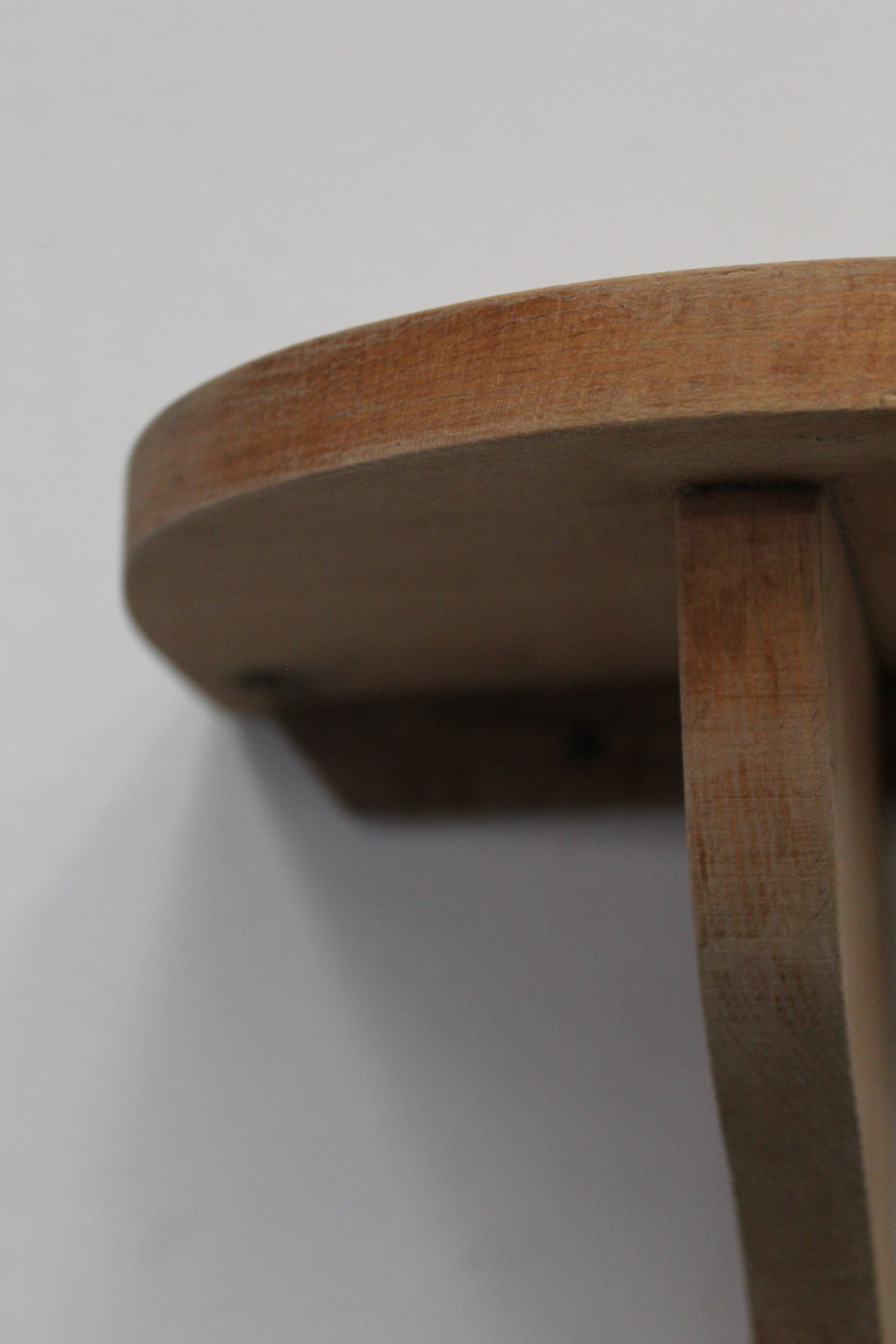 #0740 shelf
