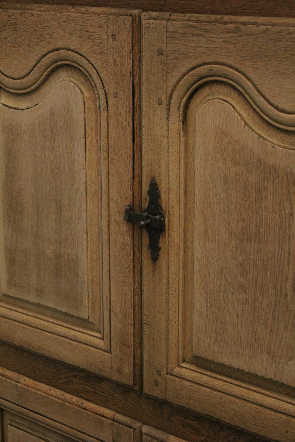#1092 cabinet