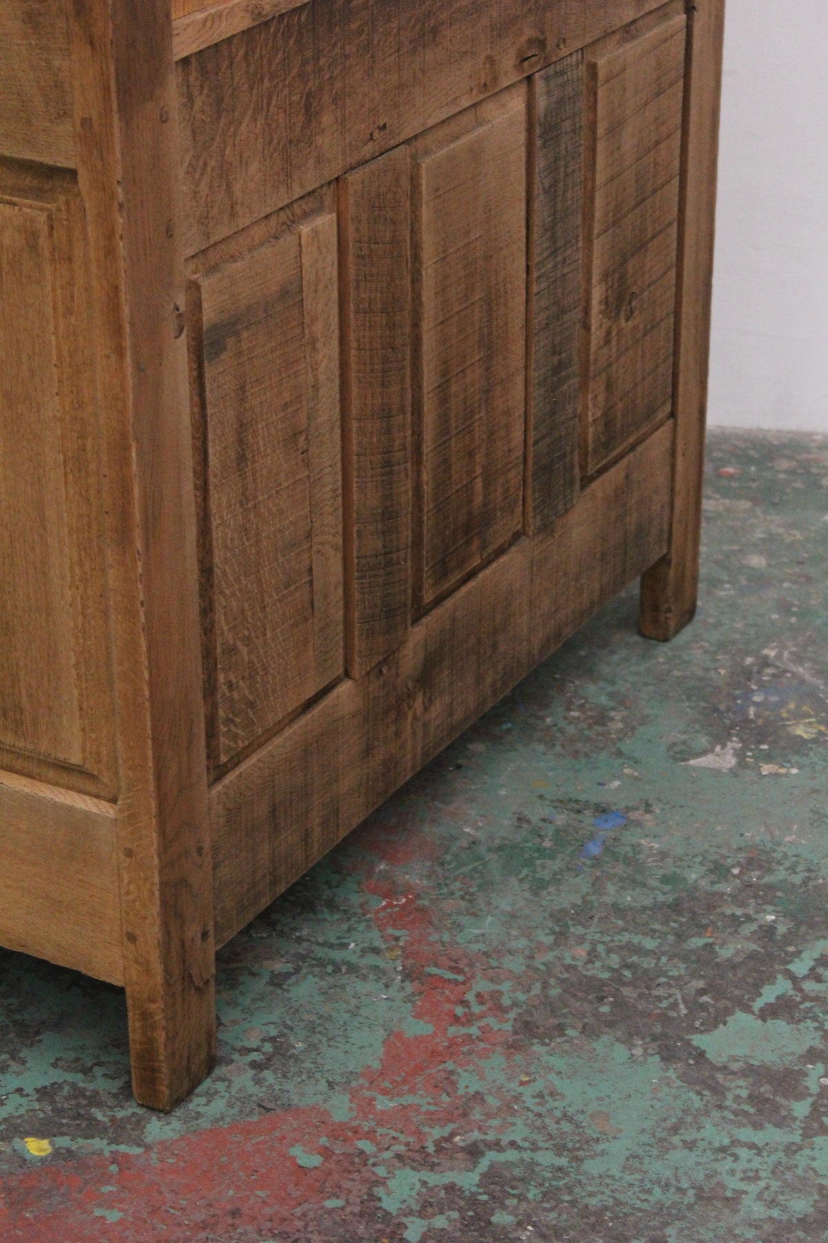 #1092 cabinet