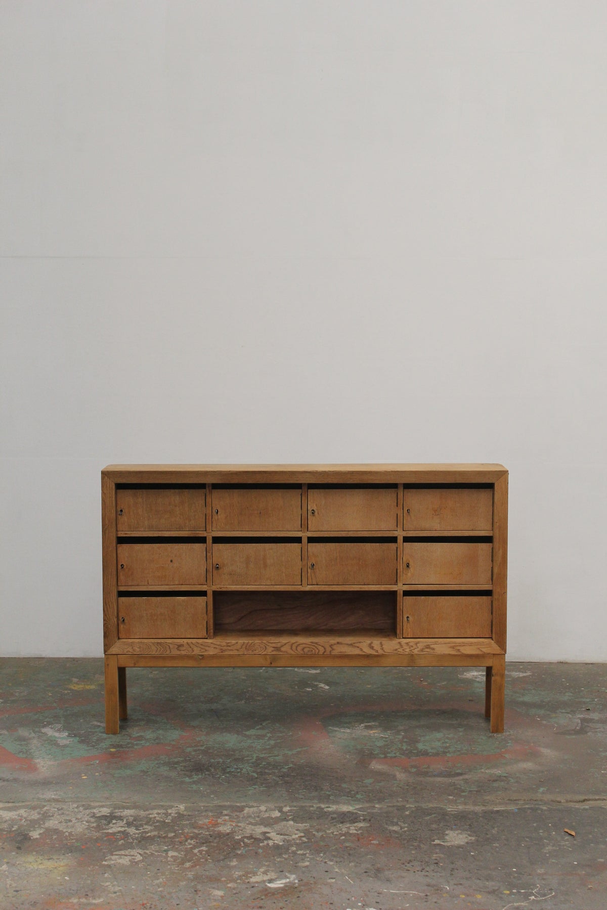 #1567 cabinet