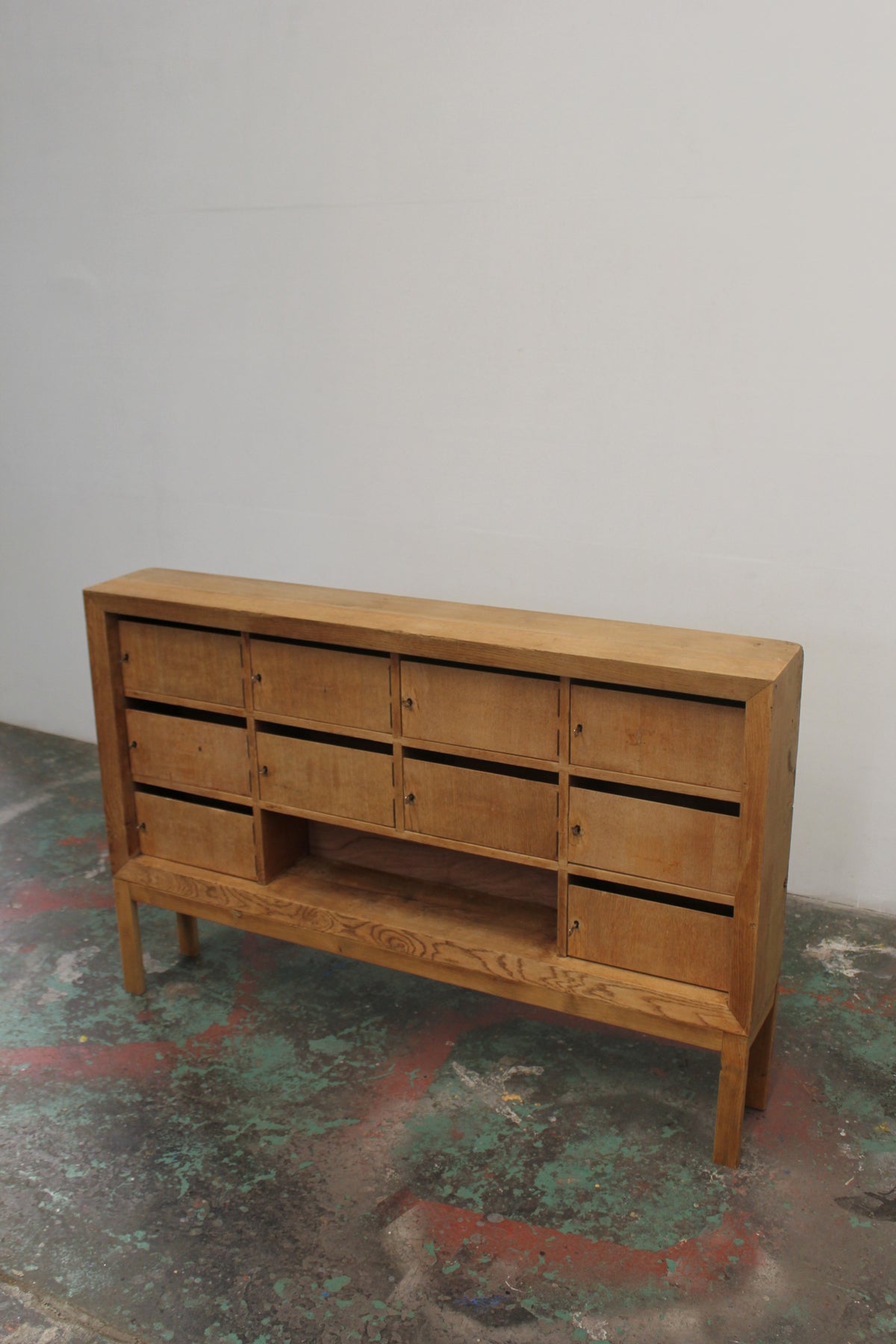 #1567 cabinet
