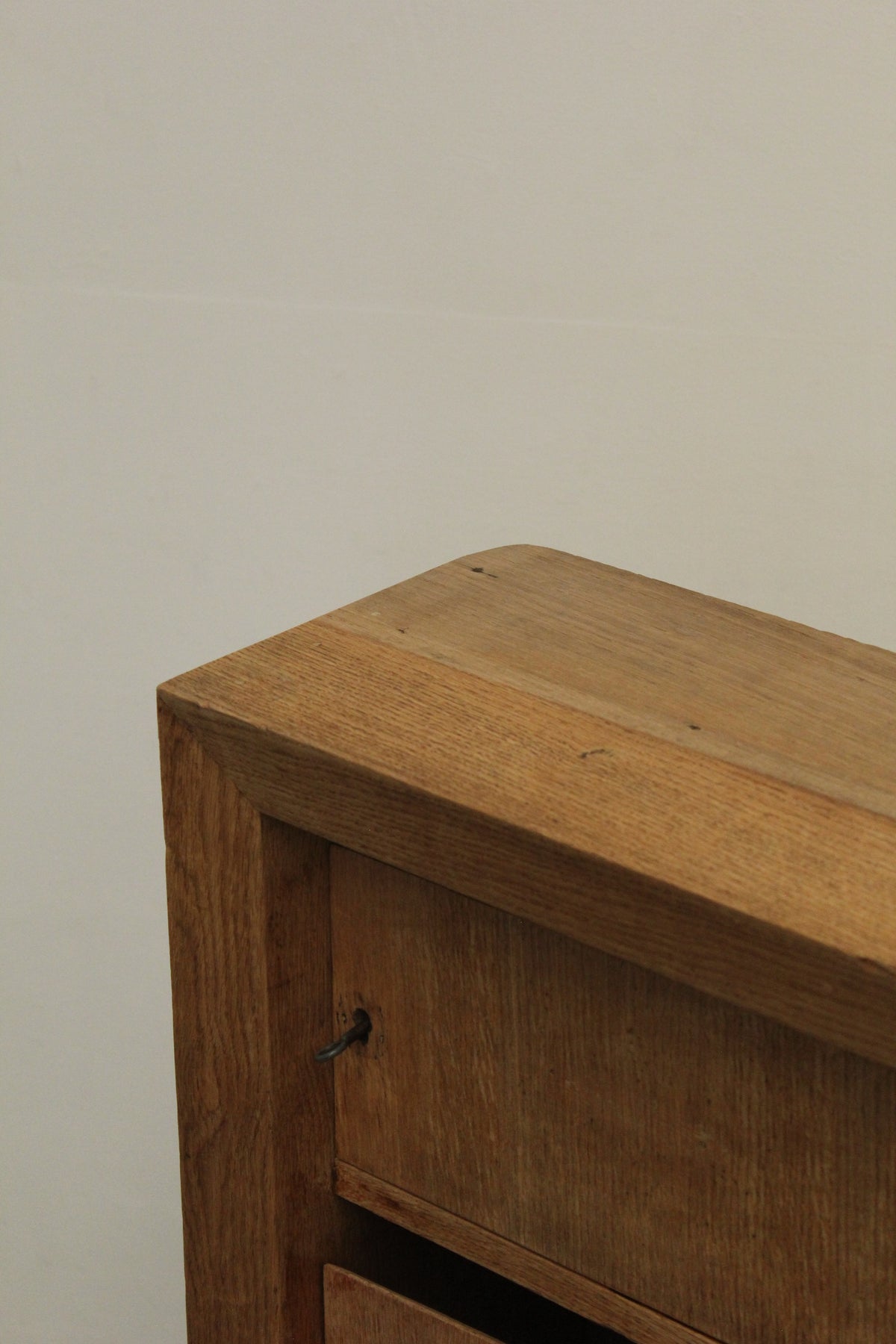 #1567 cabinet