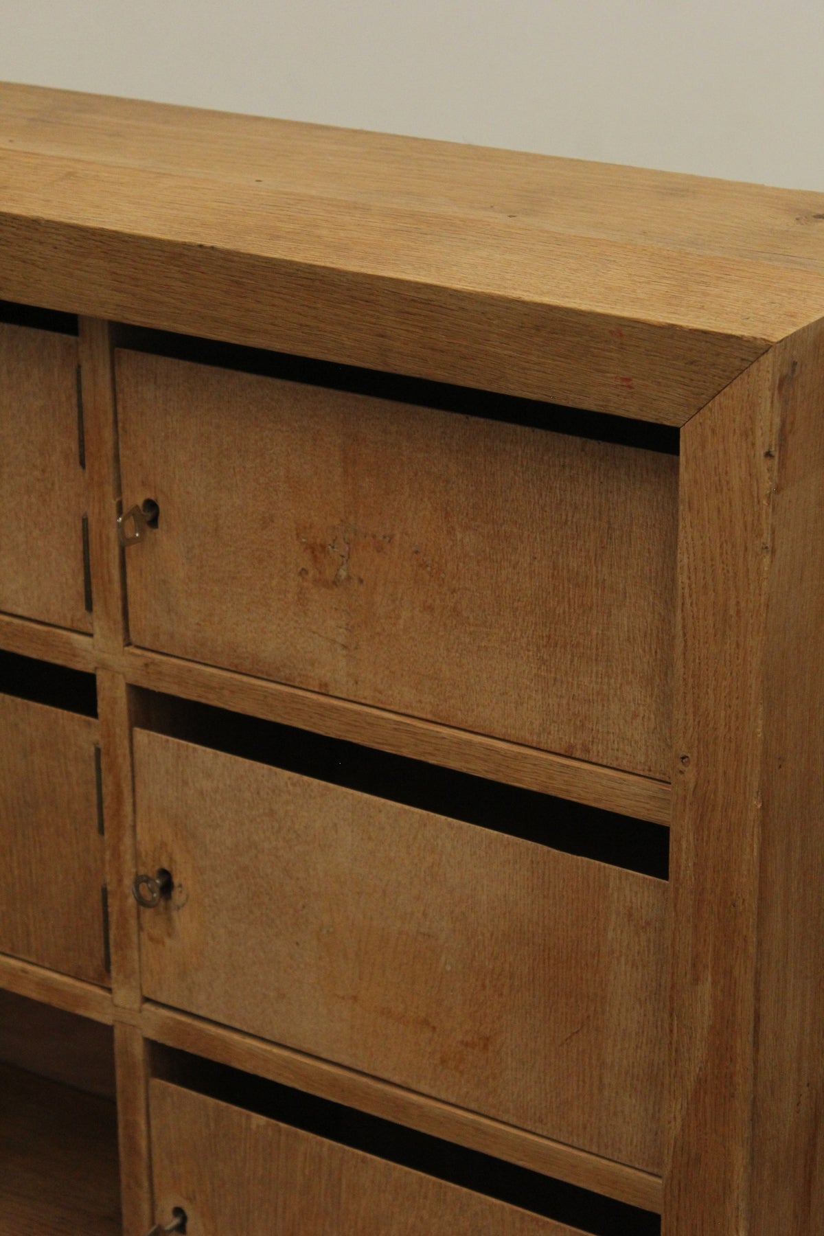 #1567 cabinet