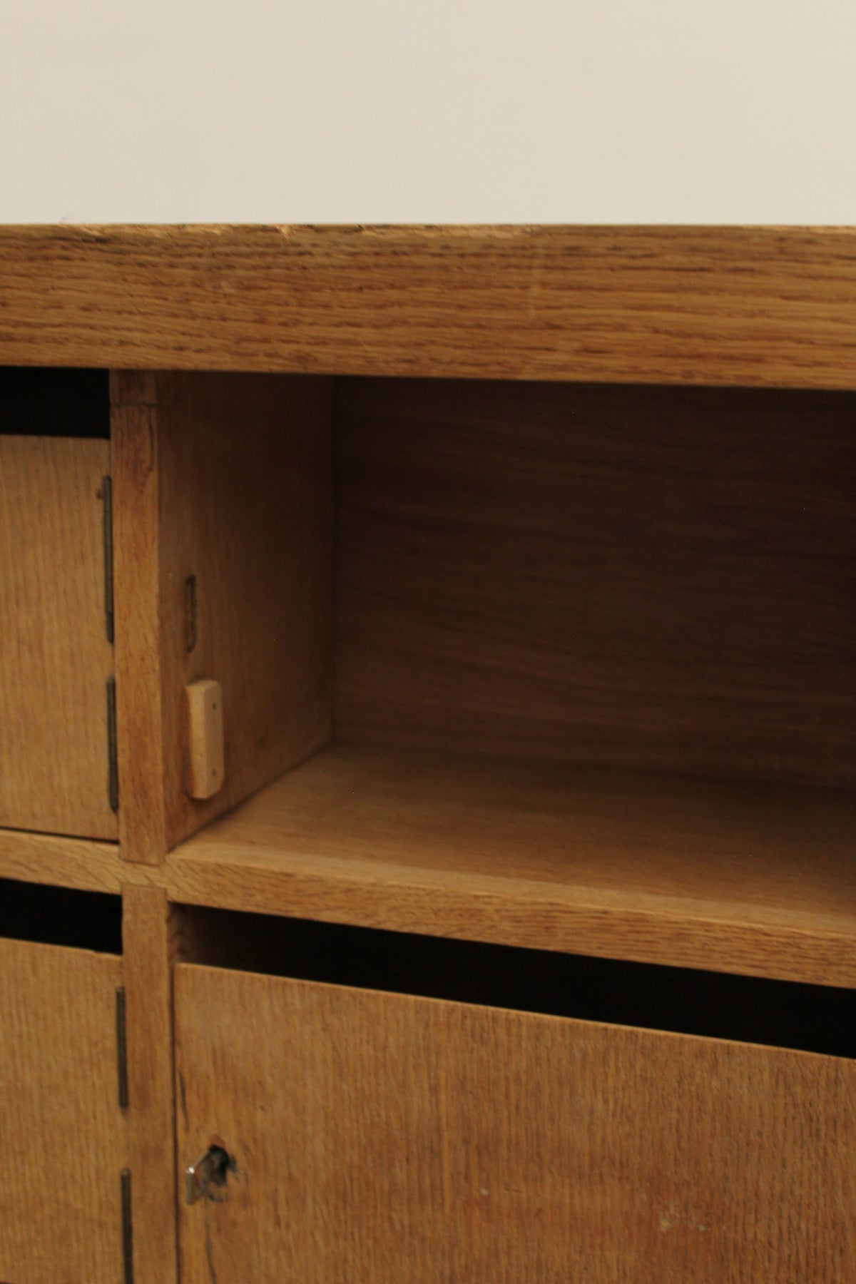 #1567 cabinet