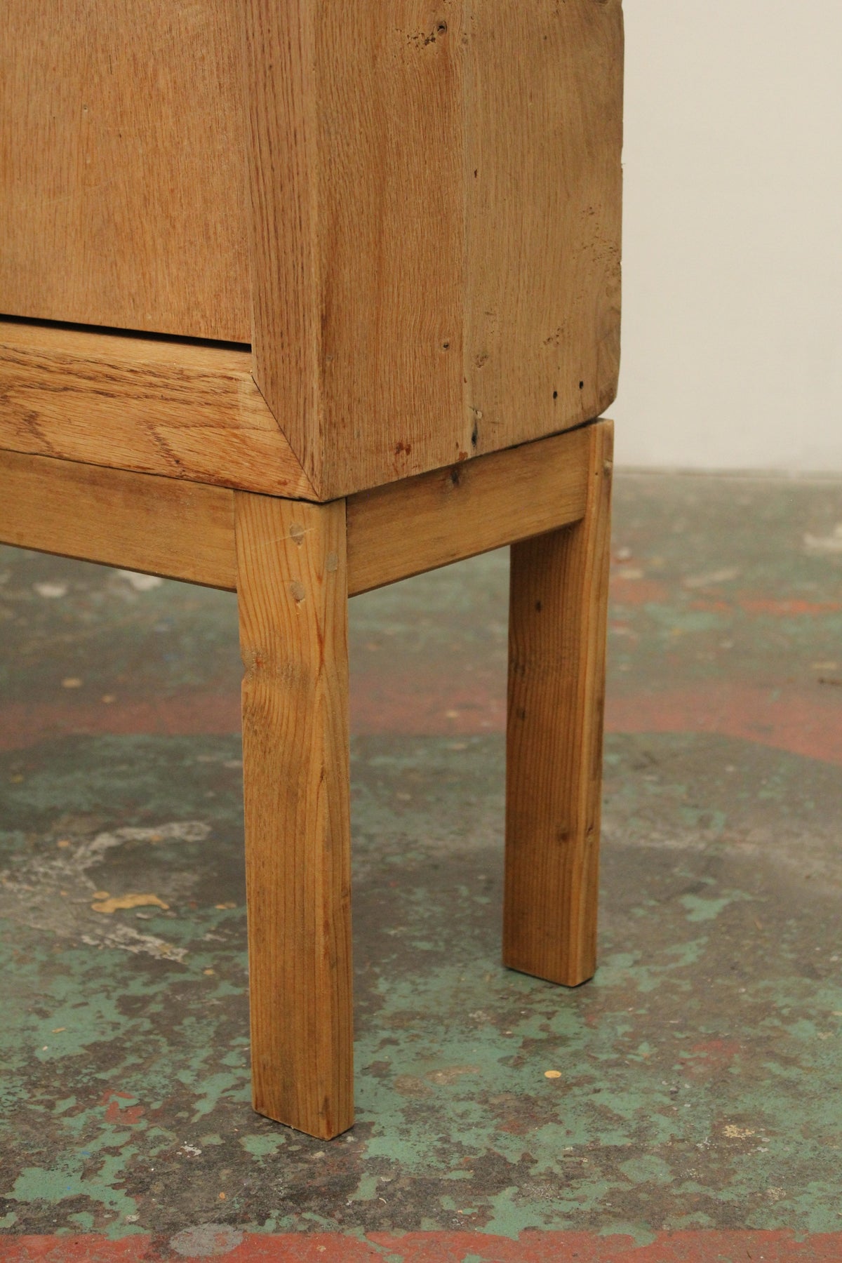 #1567 cabinet