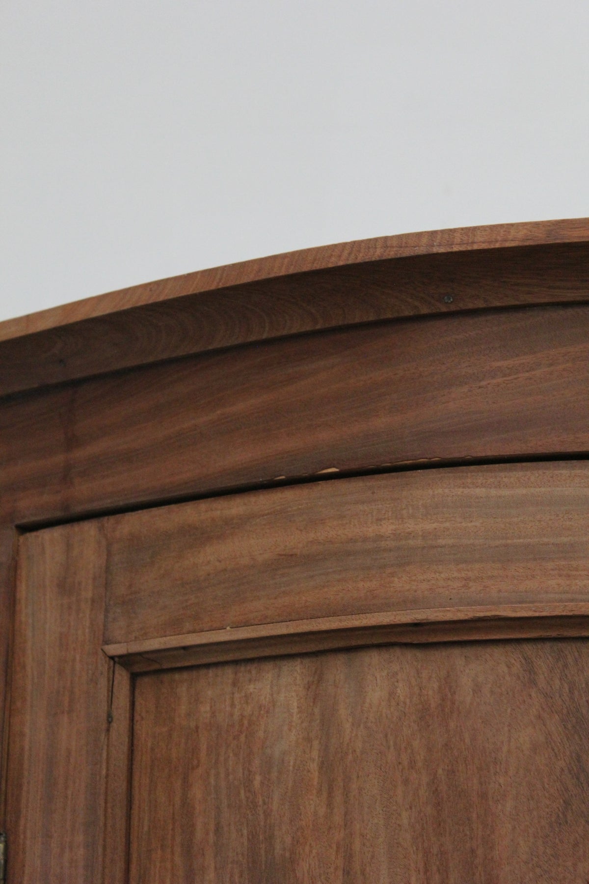 #1099 cabinet
