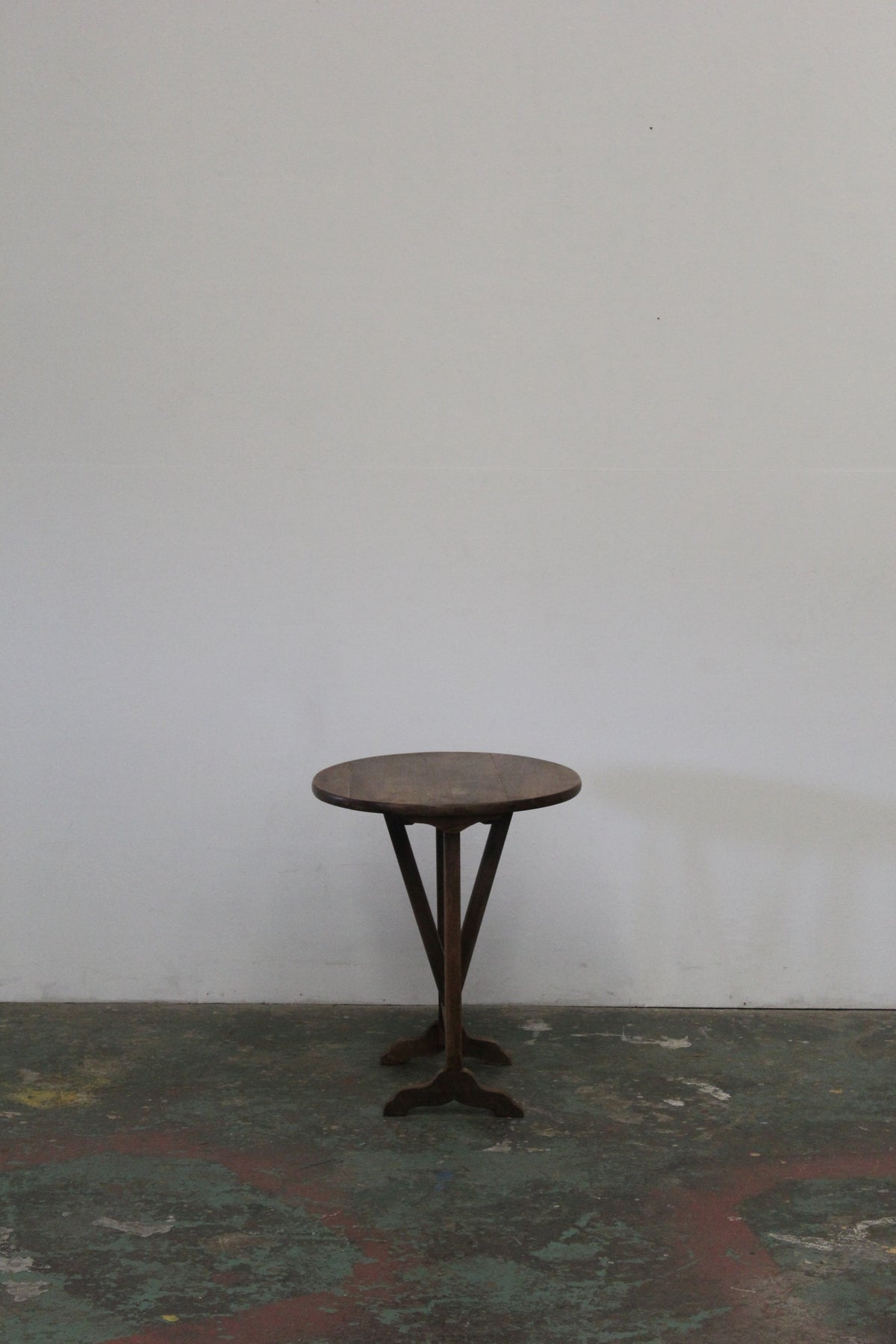 #1584 side table