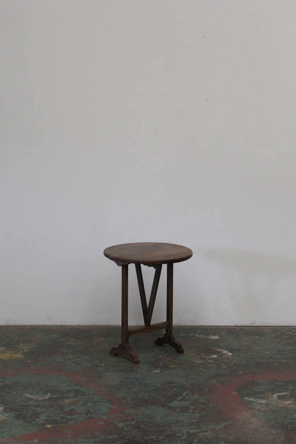 #1584 side table
