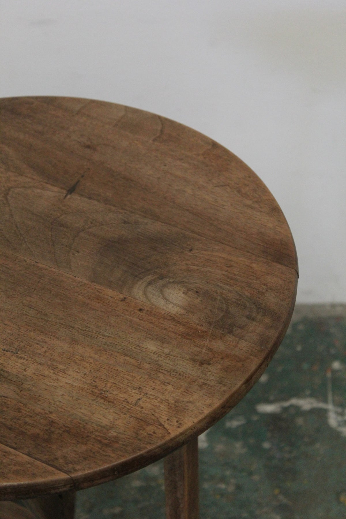 #1584 side table