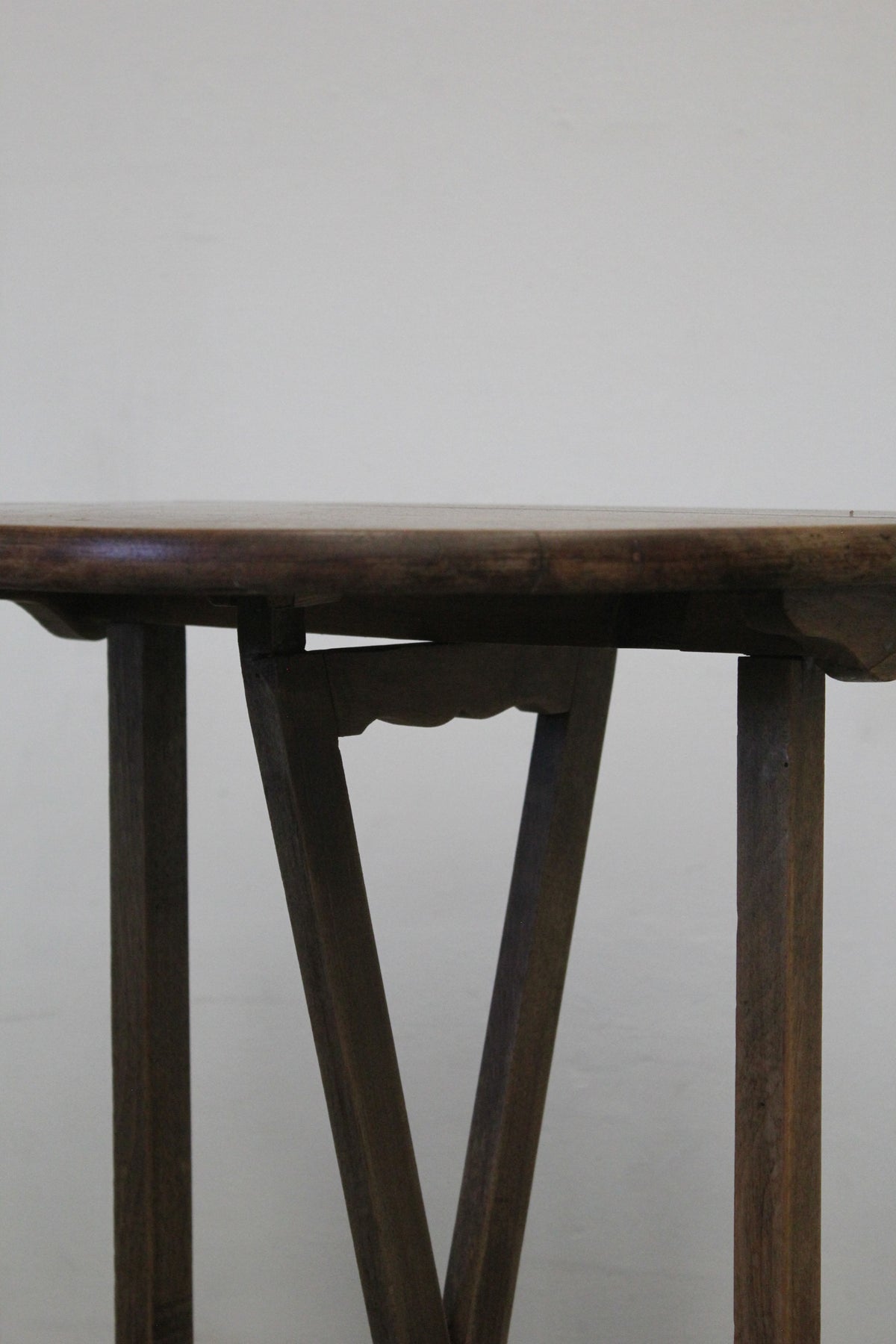 #1584 side table