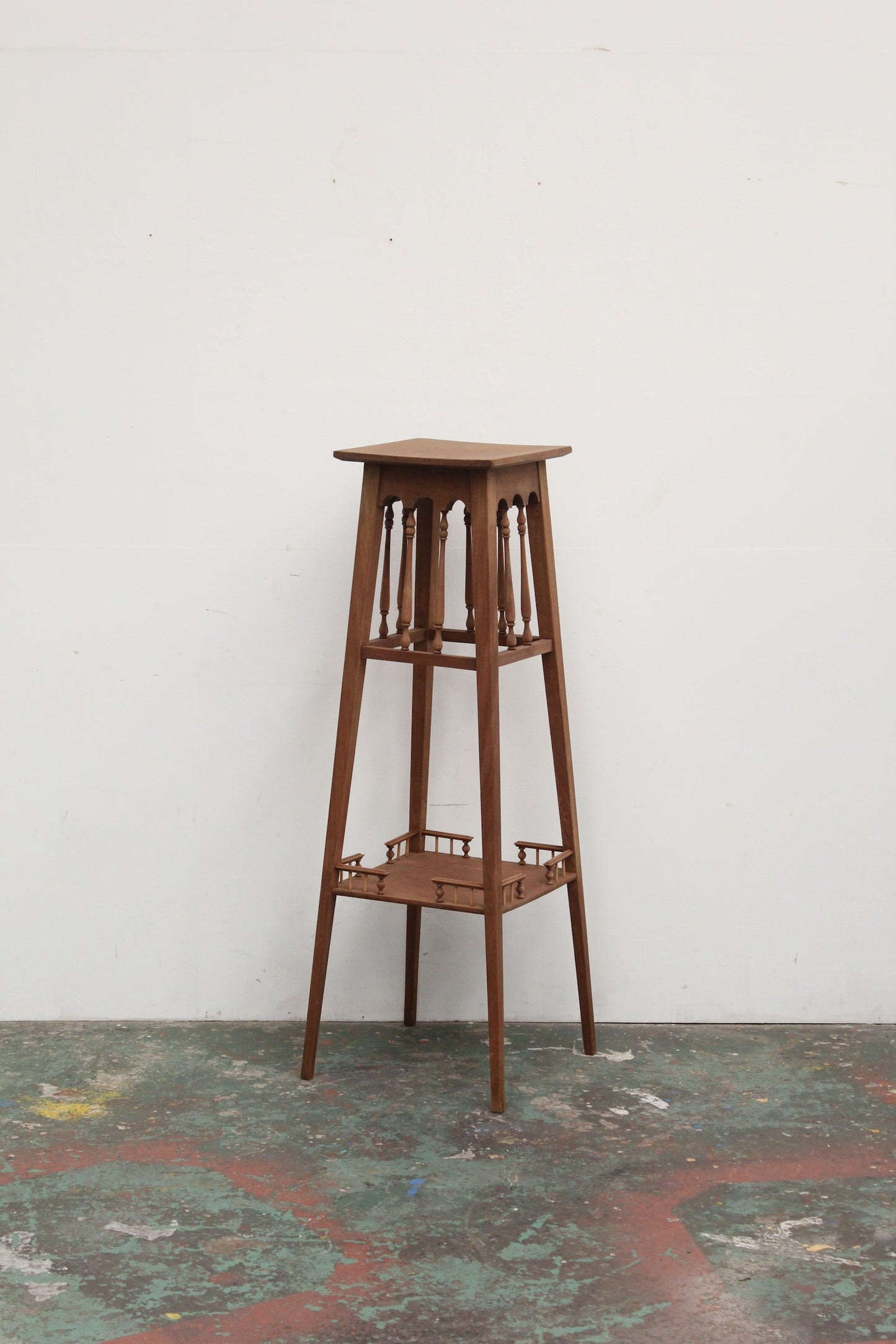 #1500 planter stand