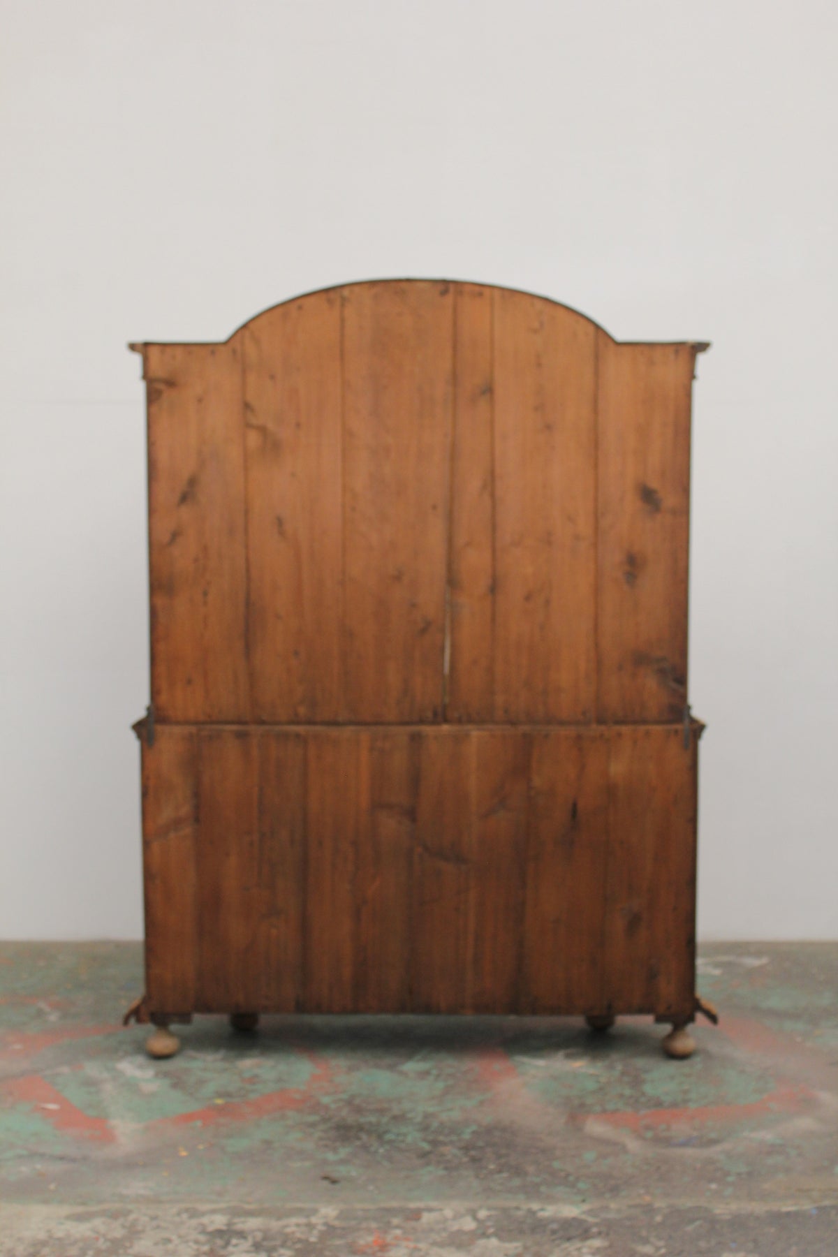 #0258 cupboard