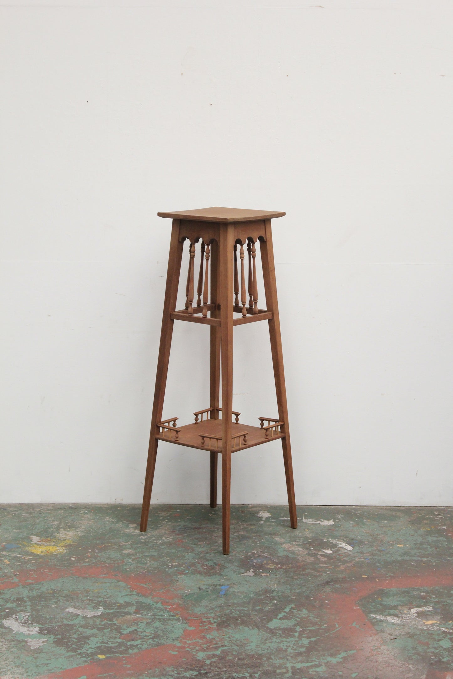 #1500 planter stand