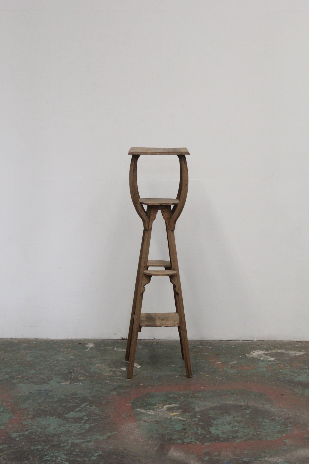 #1141 plant stand