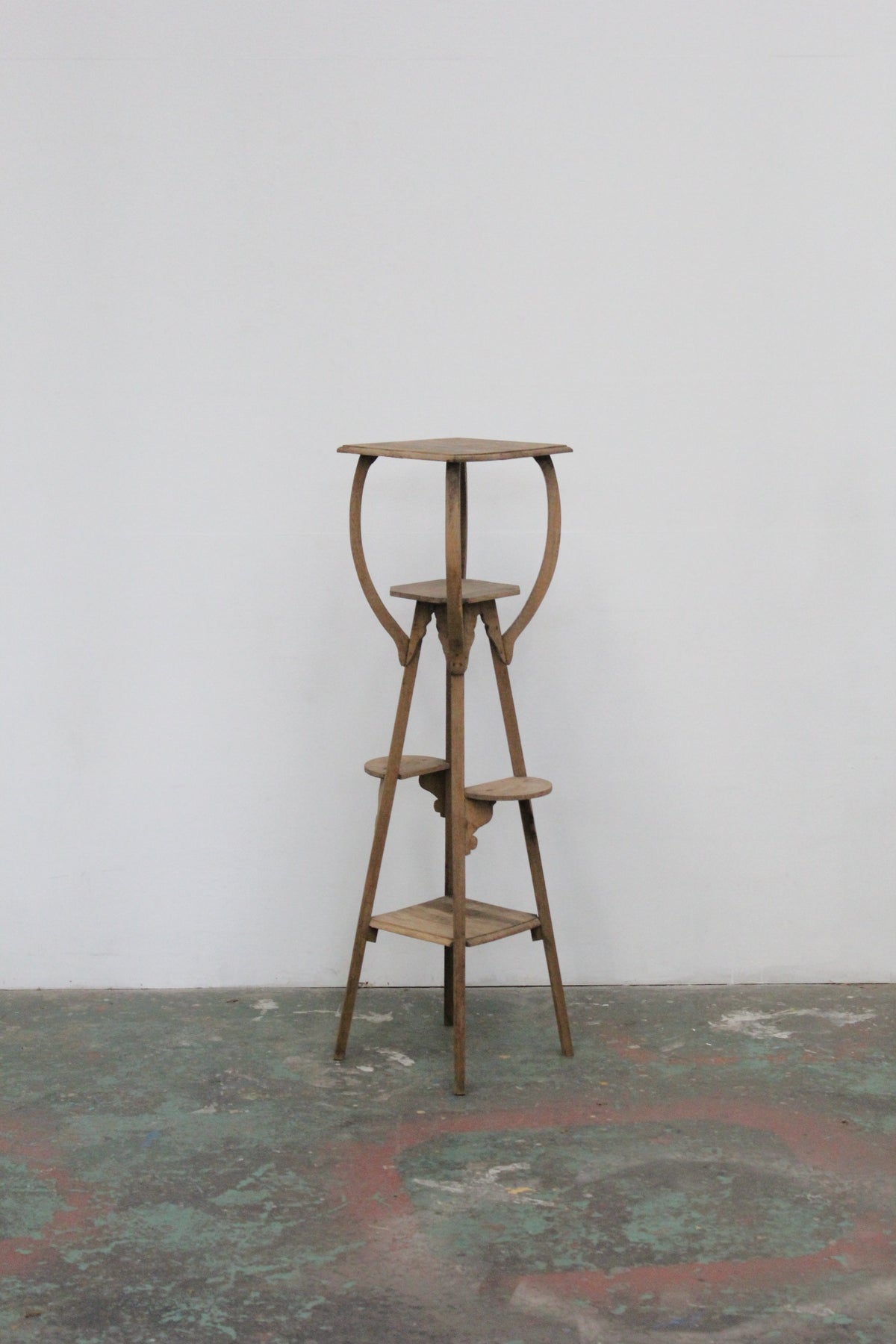 #1141 plant stand