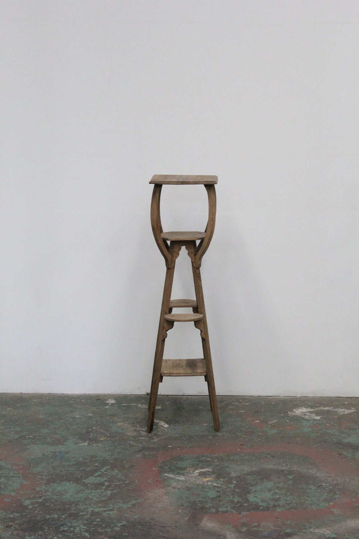 #1141 plant stand