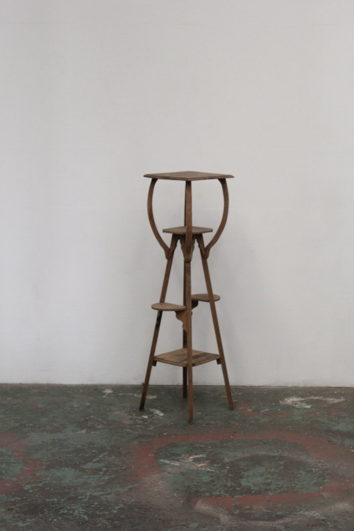 #1141 plant stand