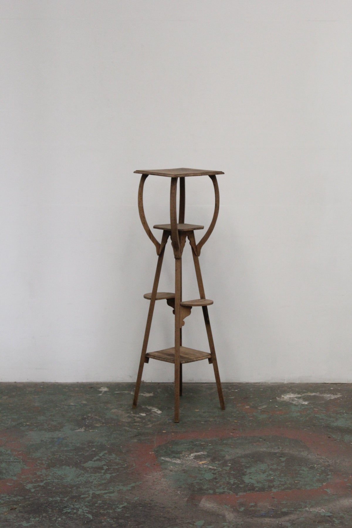#1141 plant stand