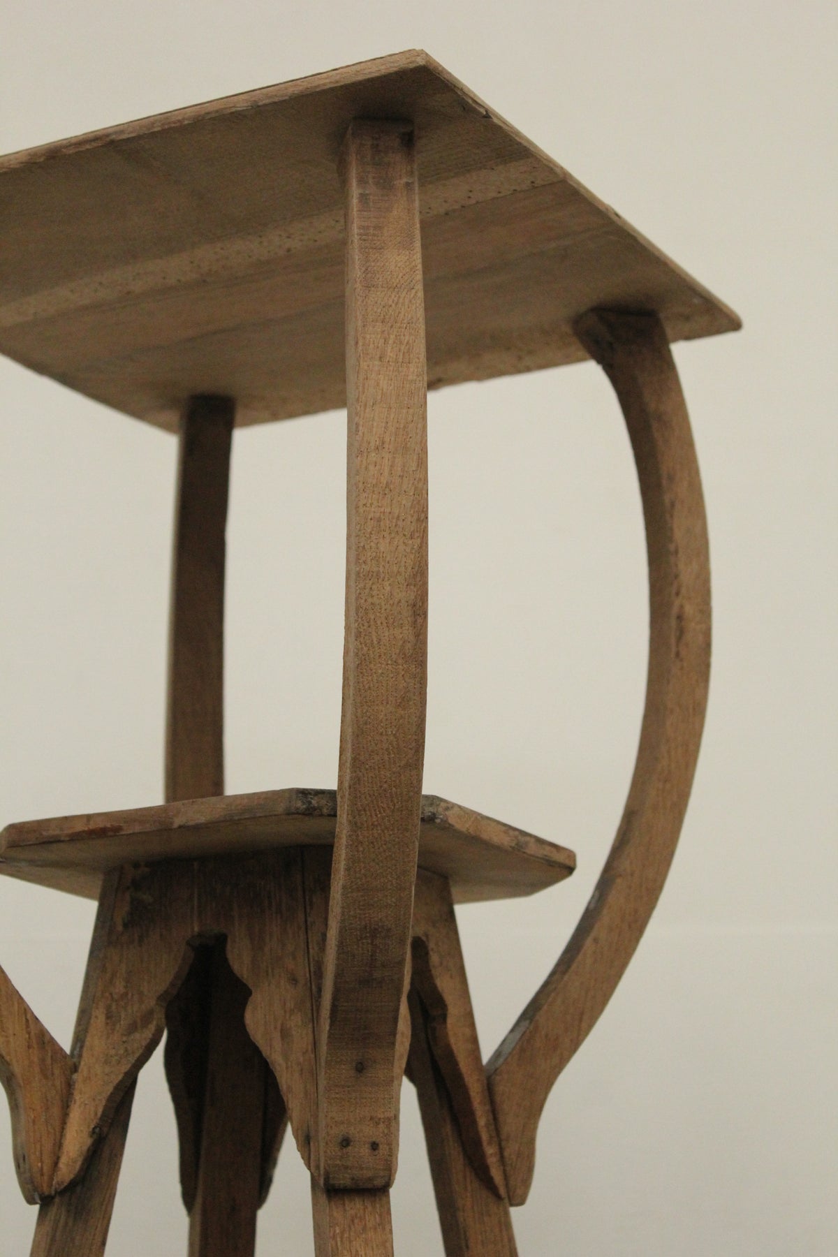 #1141 plant stand