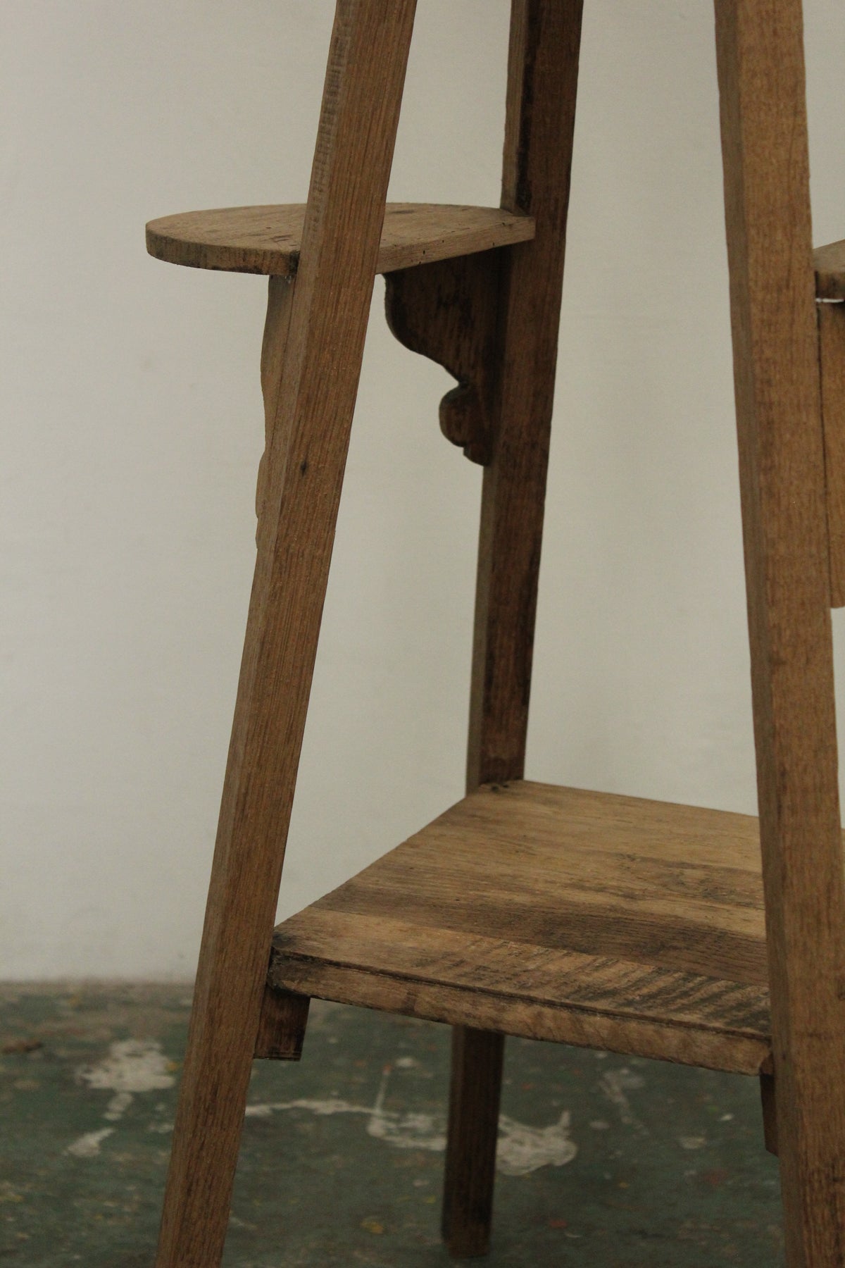 #1141 plant stand