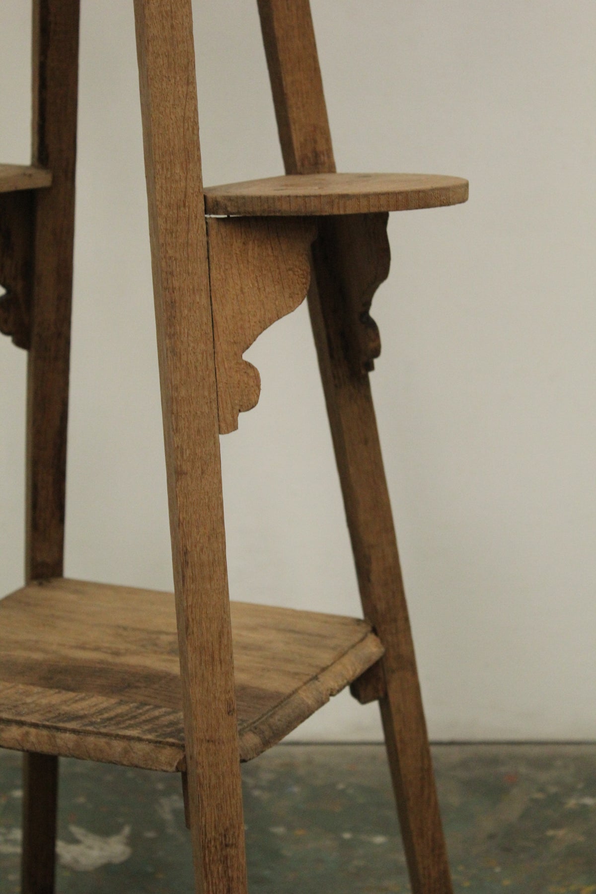 #1141 plant stand