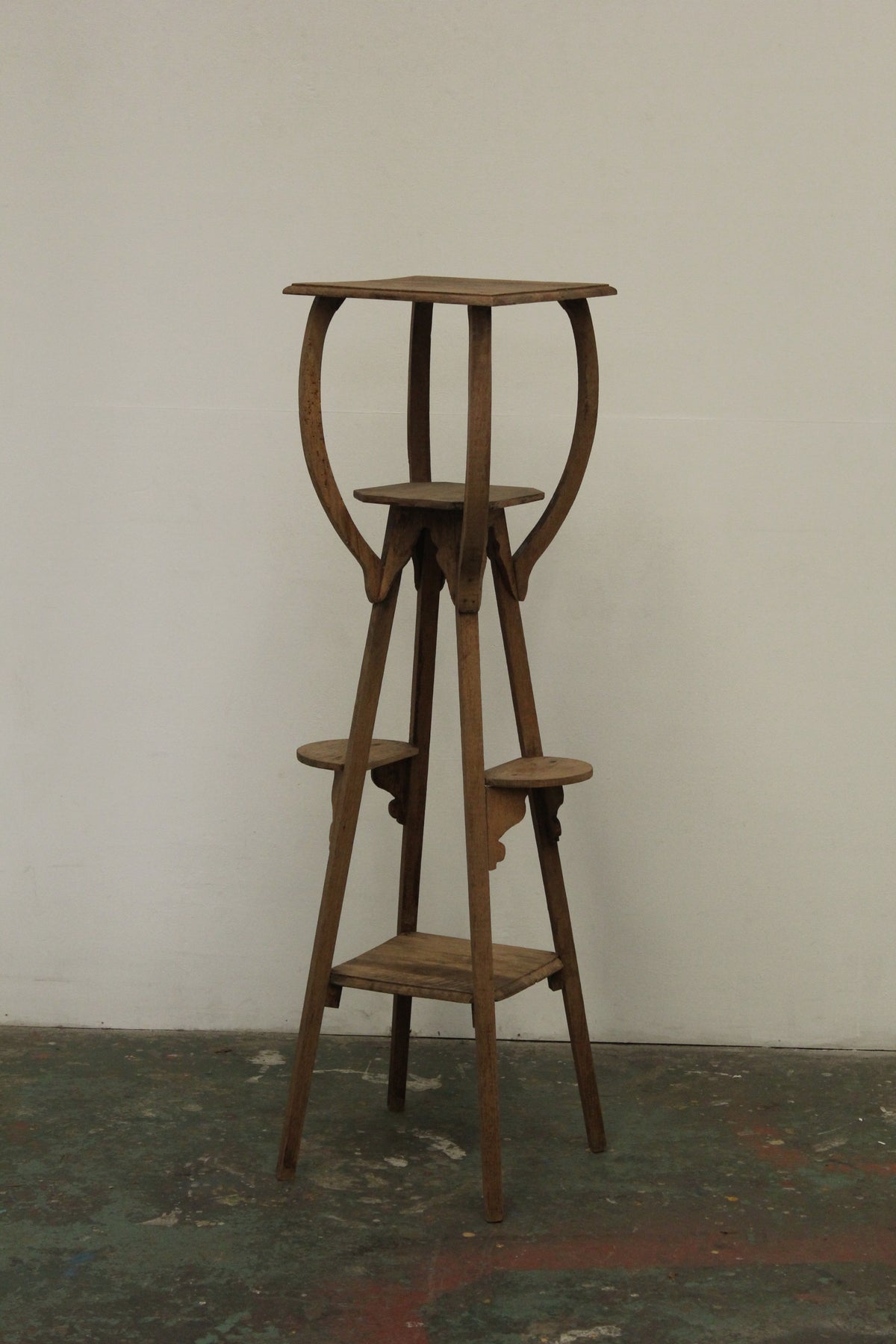 #1141 plant stand