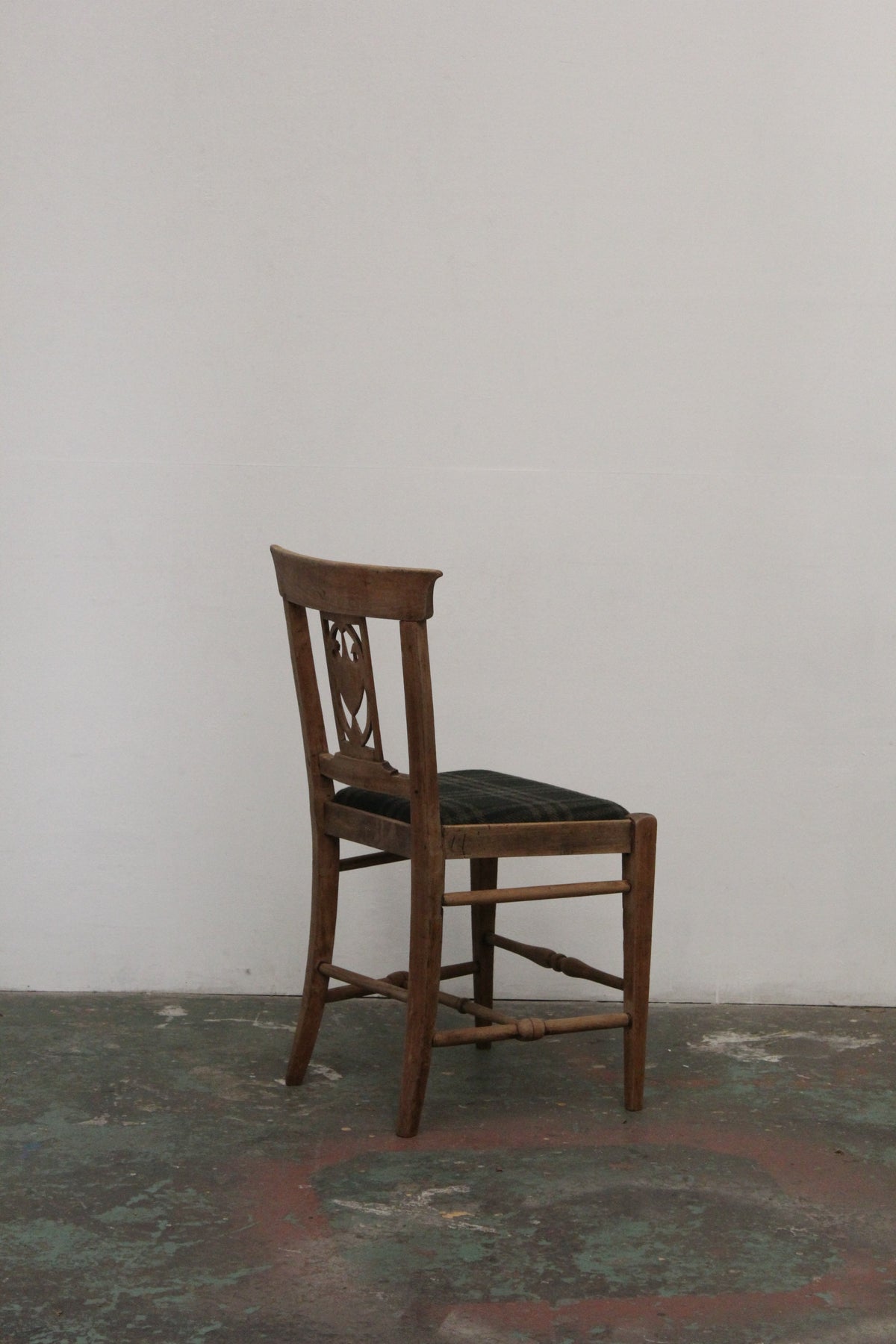 #1585 chair