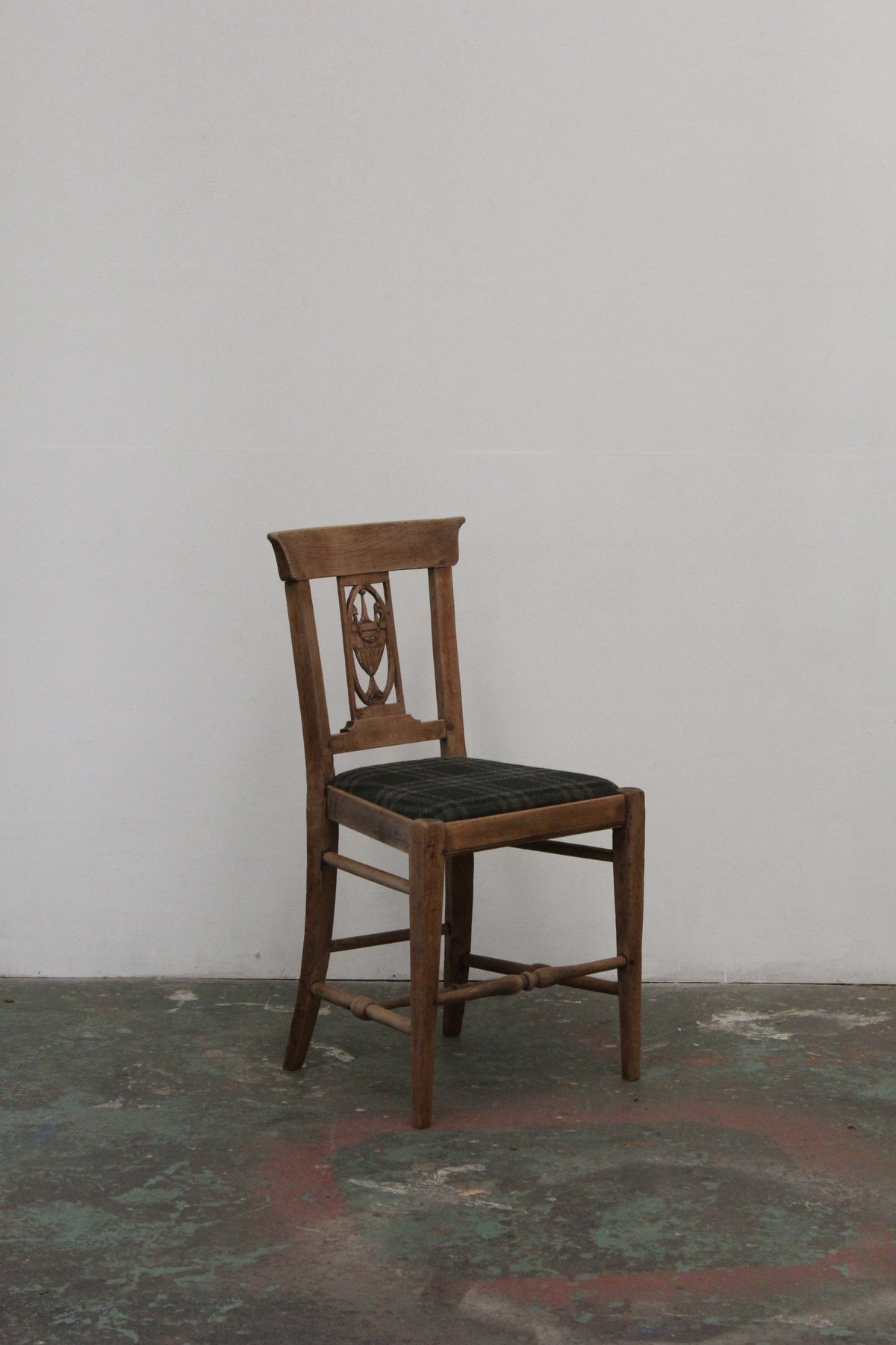 #1585 chair