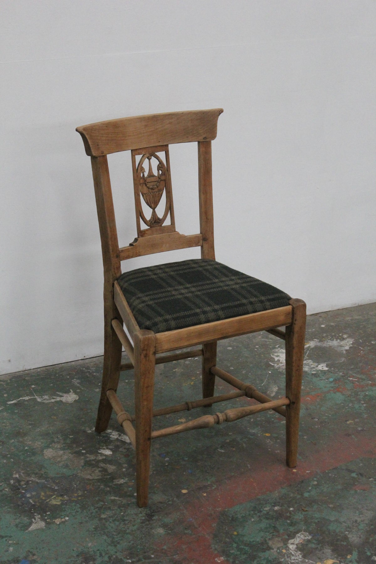 #1585 chair