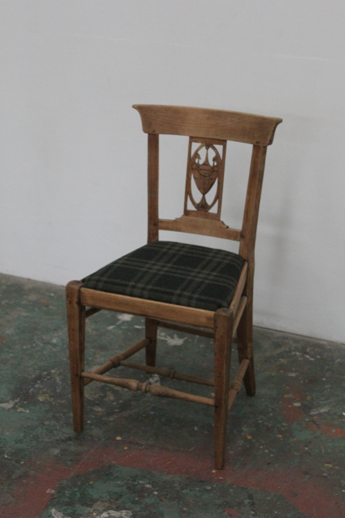 #1585 chair