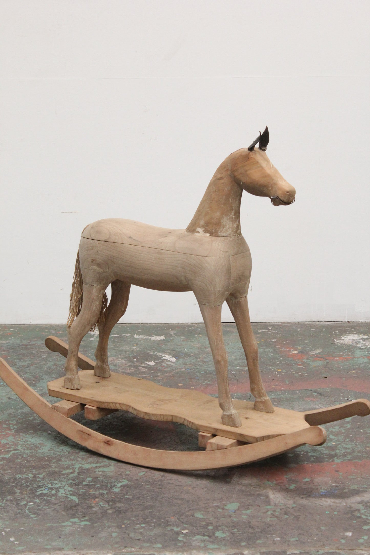 #0956 rocking horse