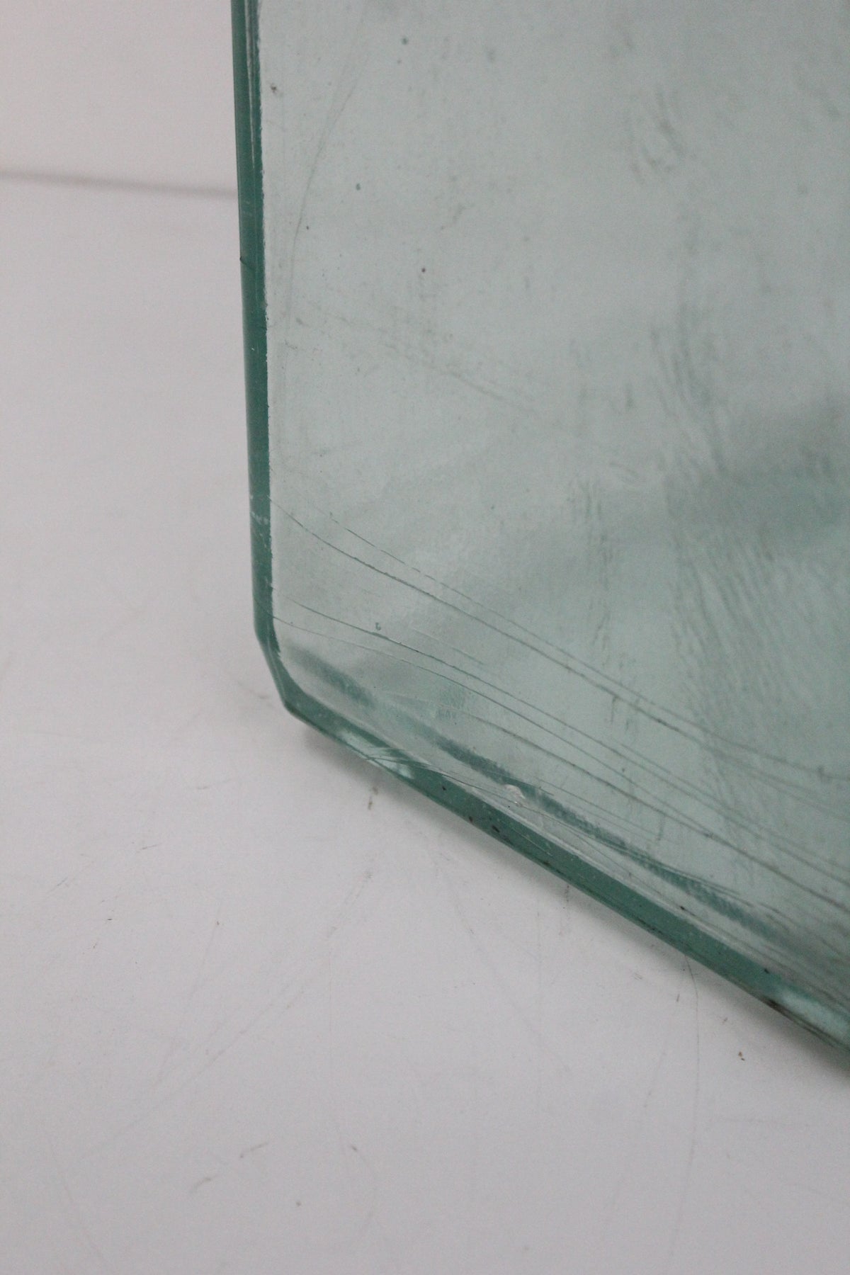 #1588 glass case