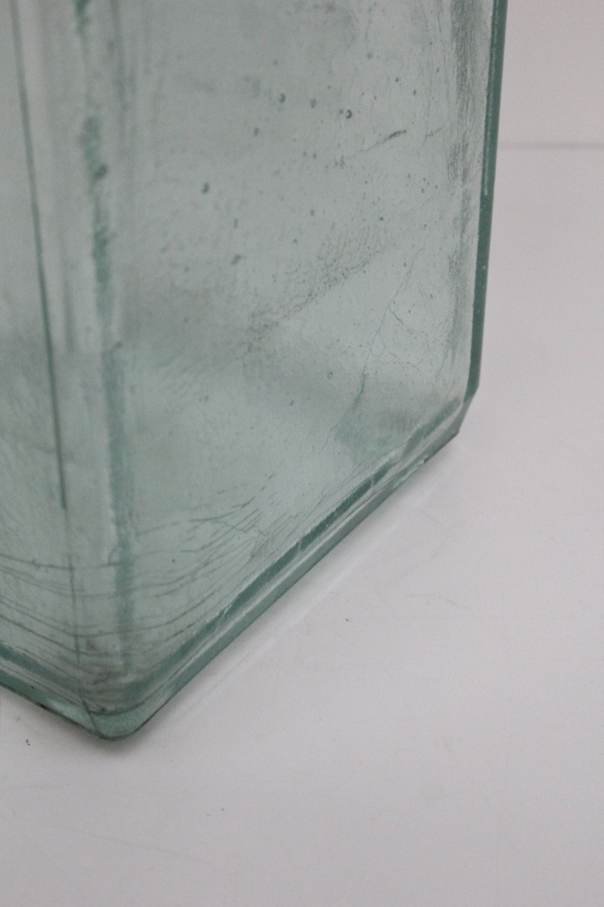 #1588 glass case
