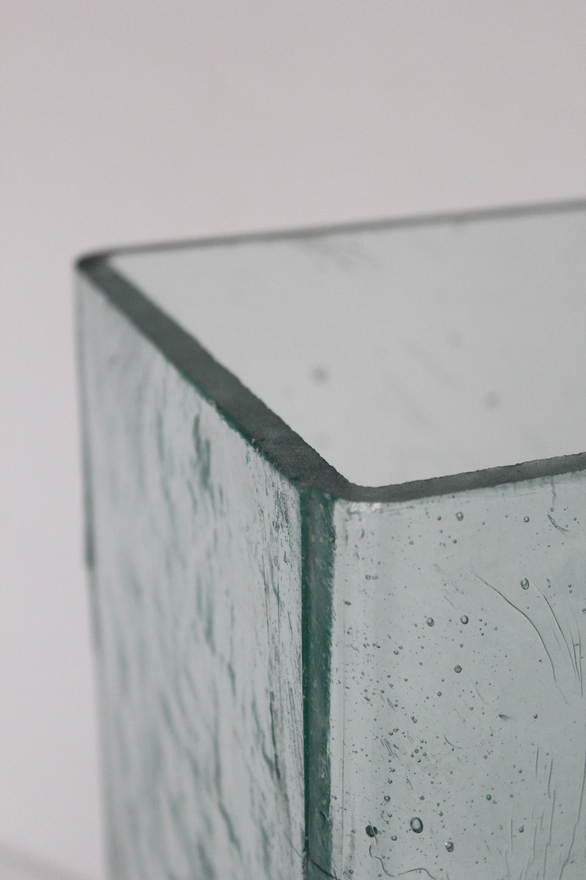 #1588 glass case