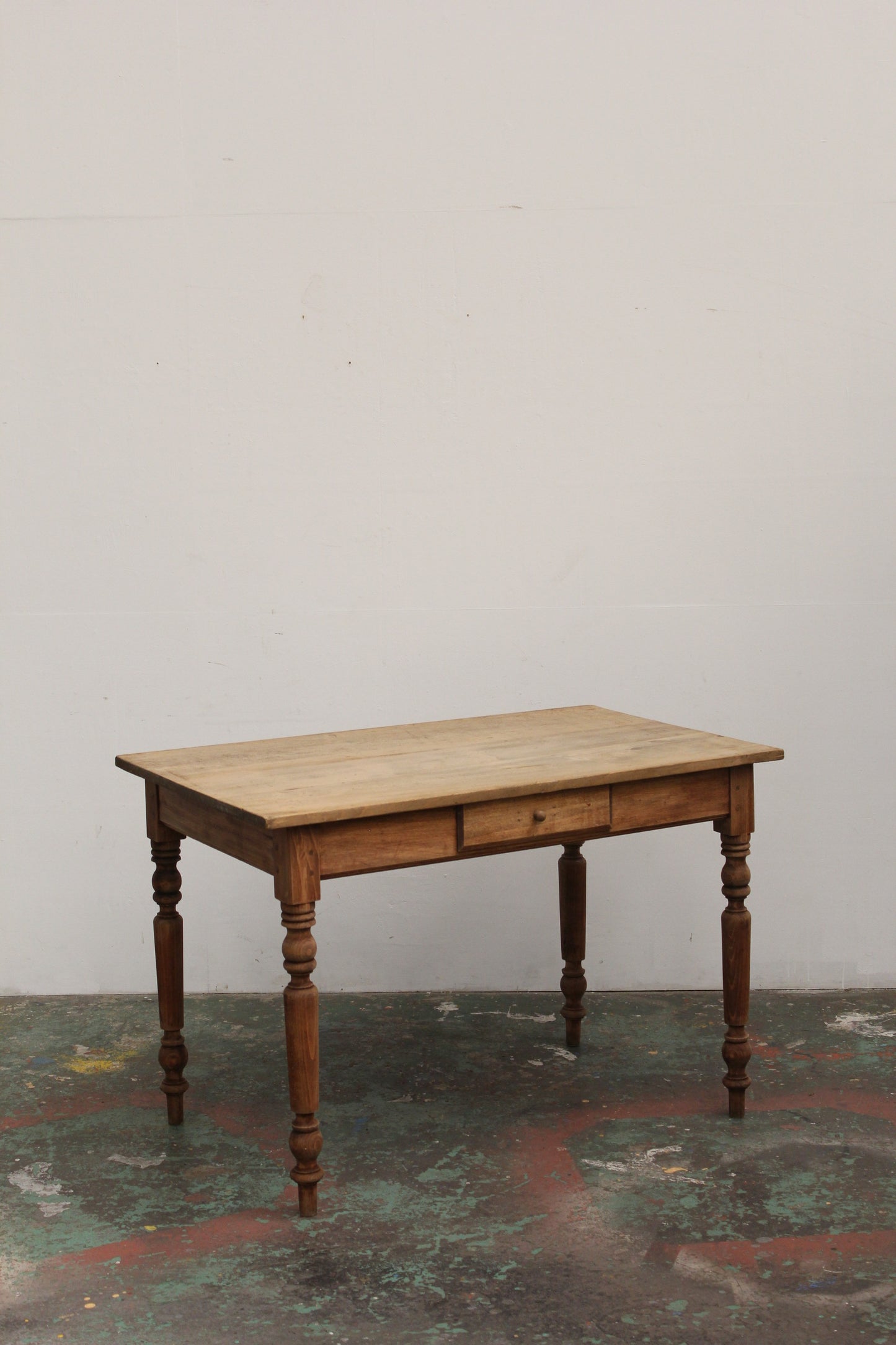 #1279 table