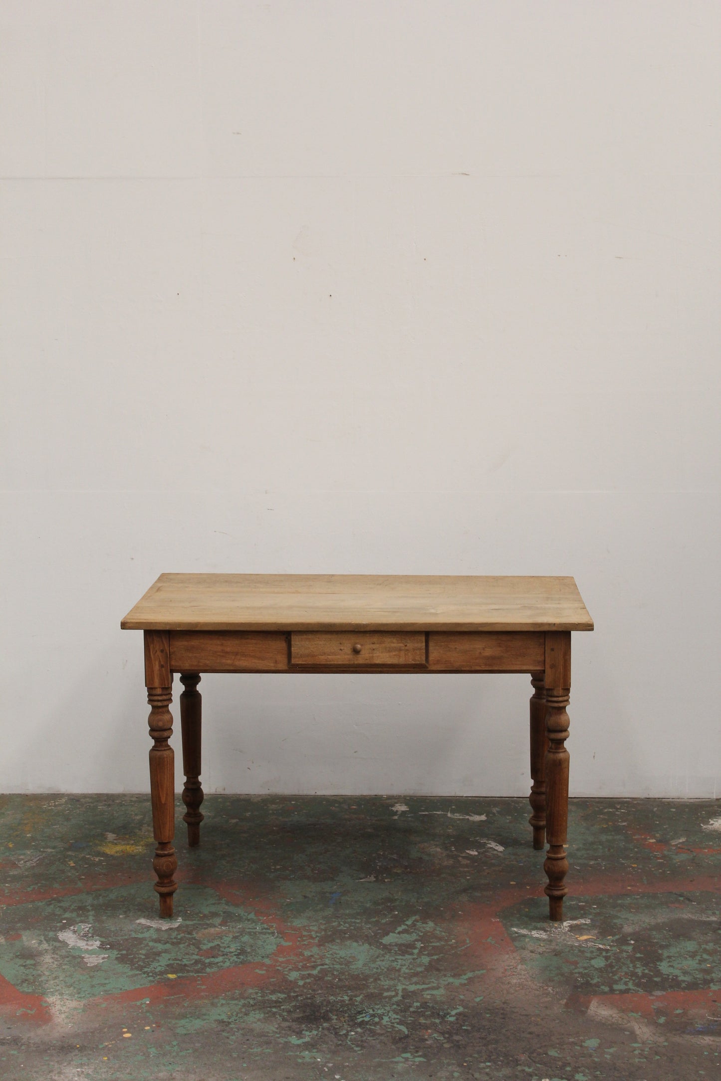 #1279 table