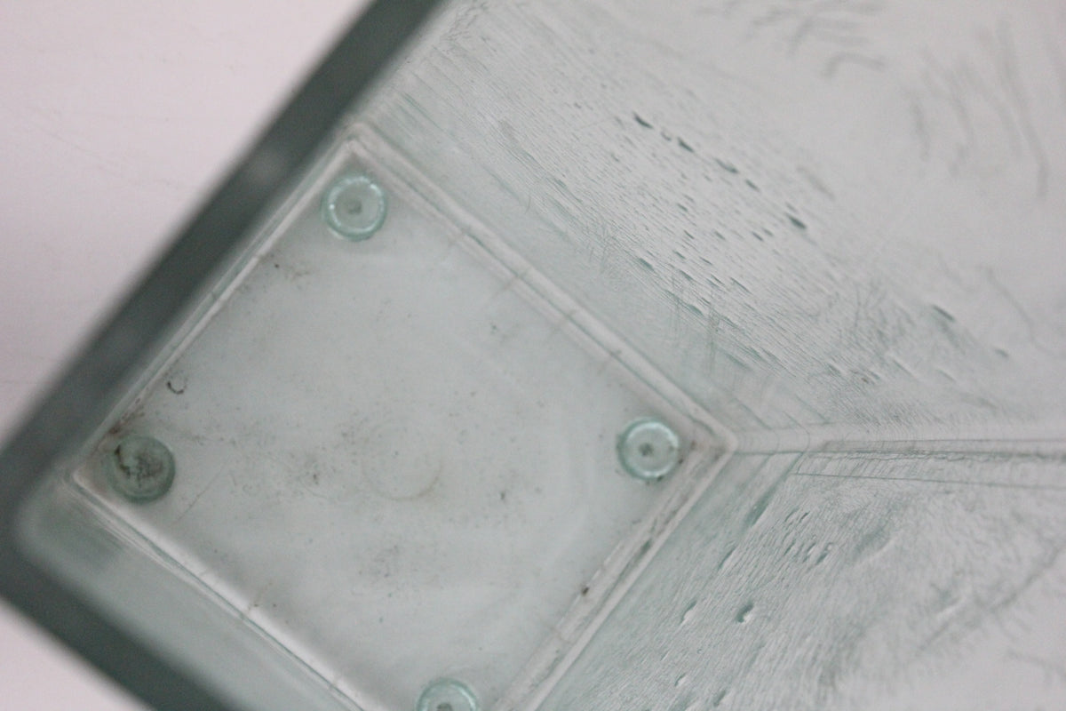 #1588 glass case