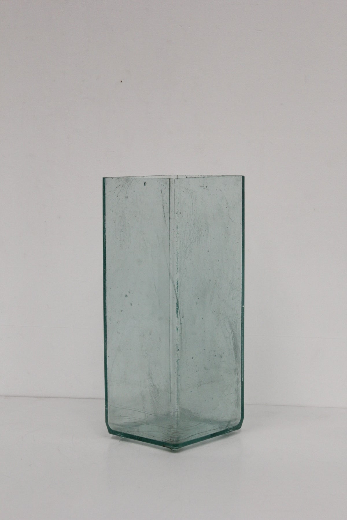 #1588 glass case