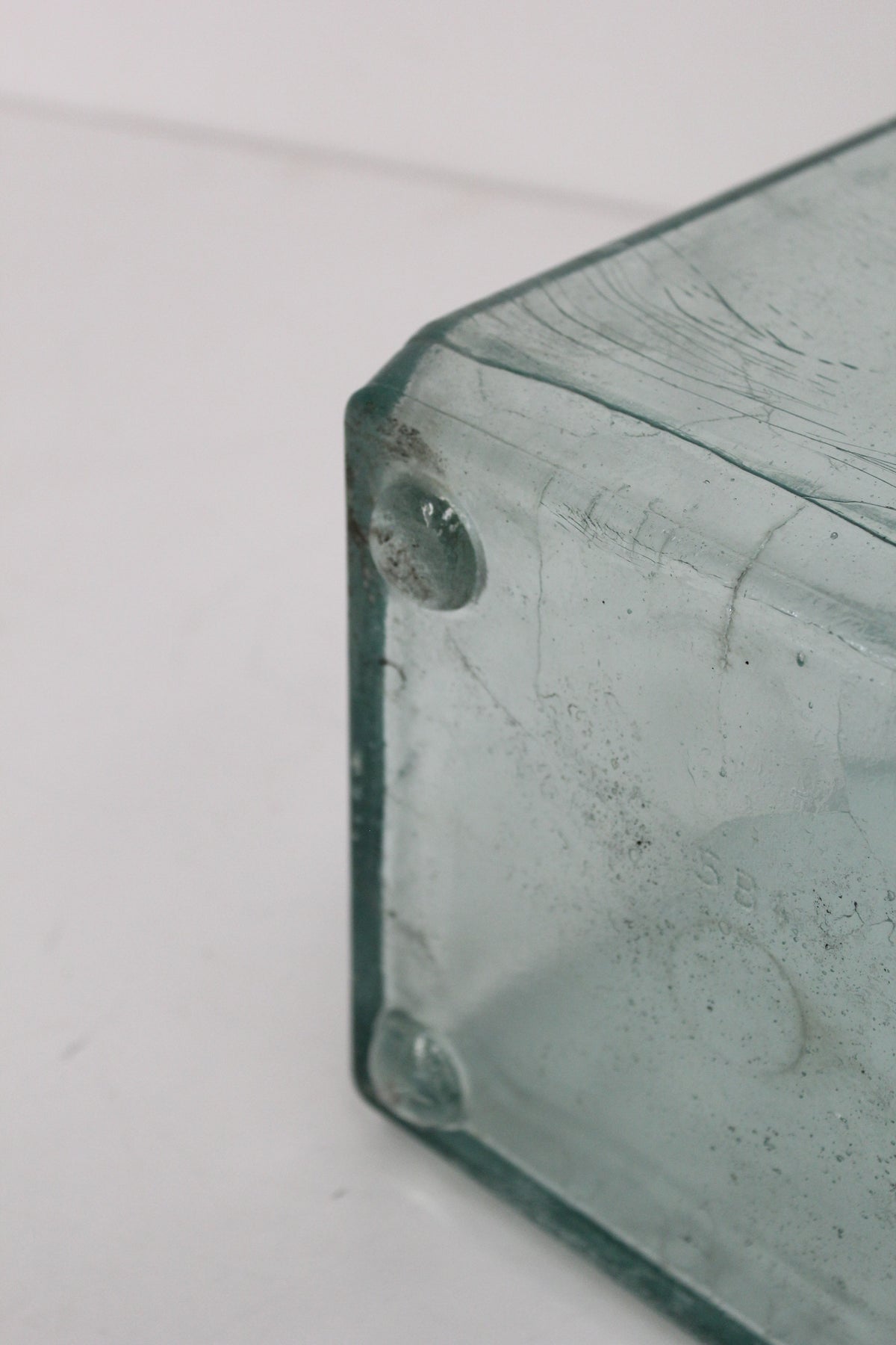 #1588 glass case