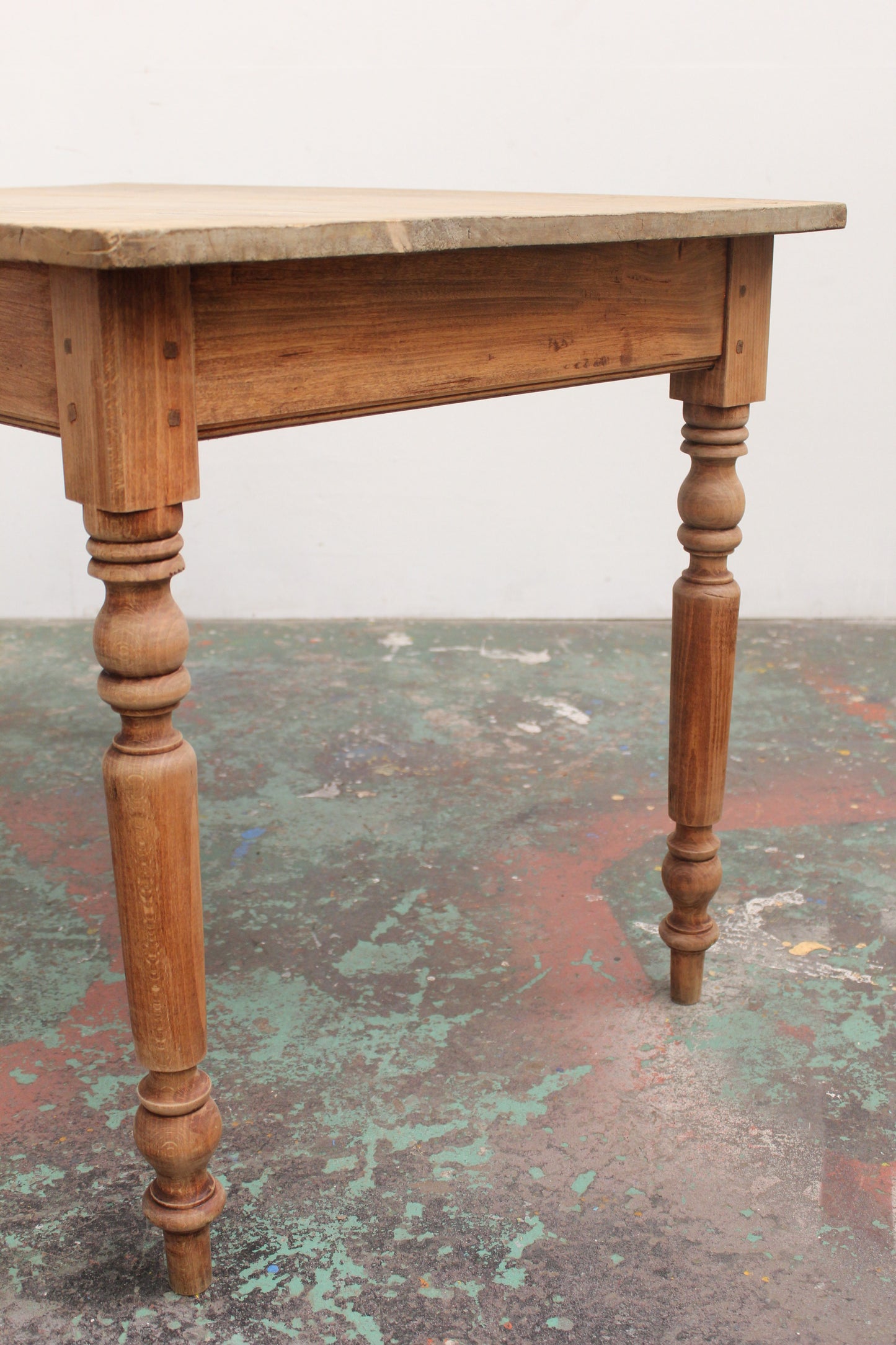 #1279 table