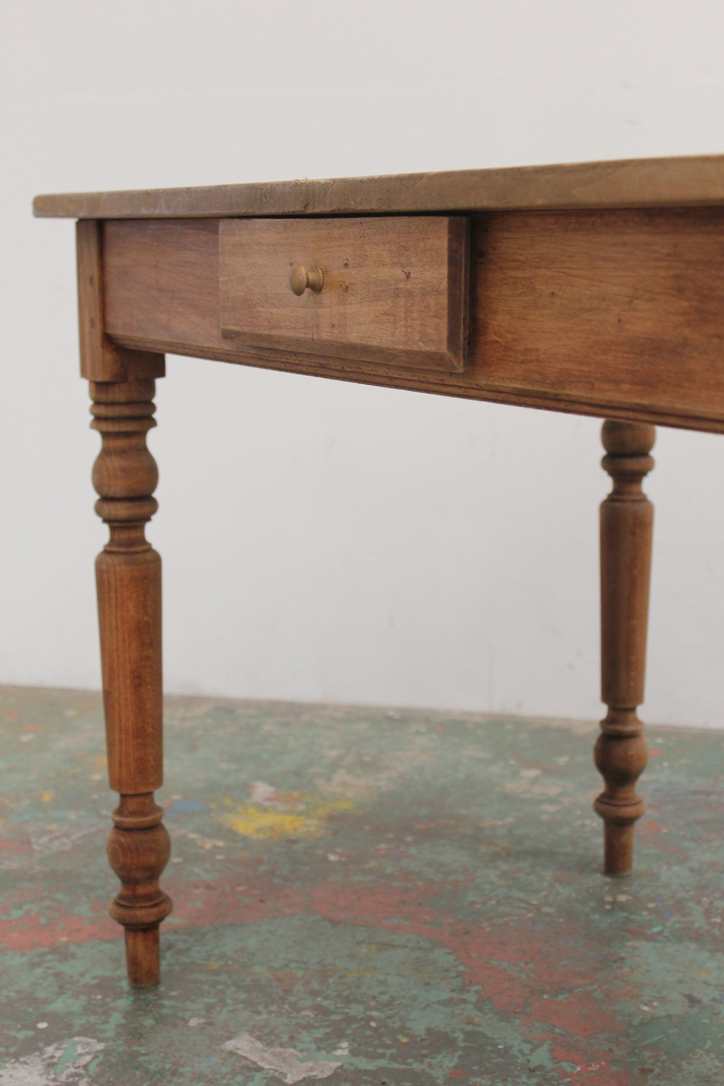 #1279 table