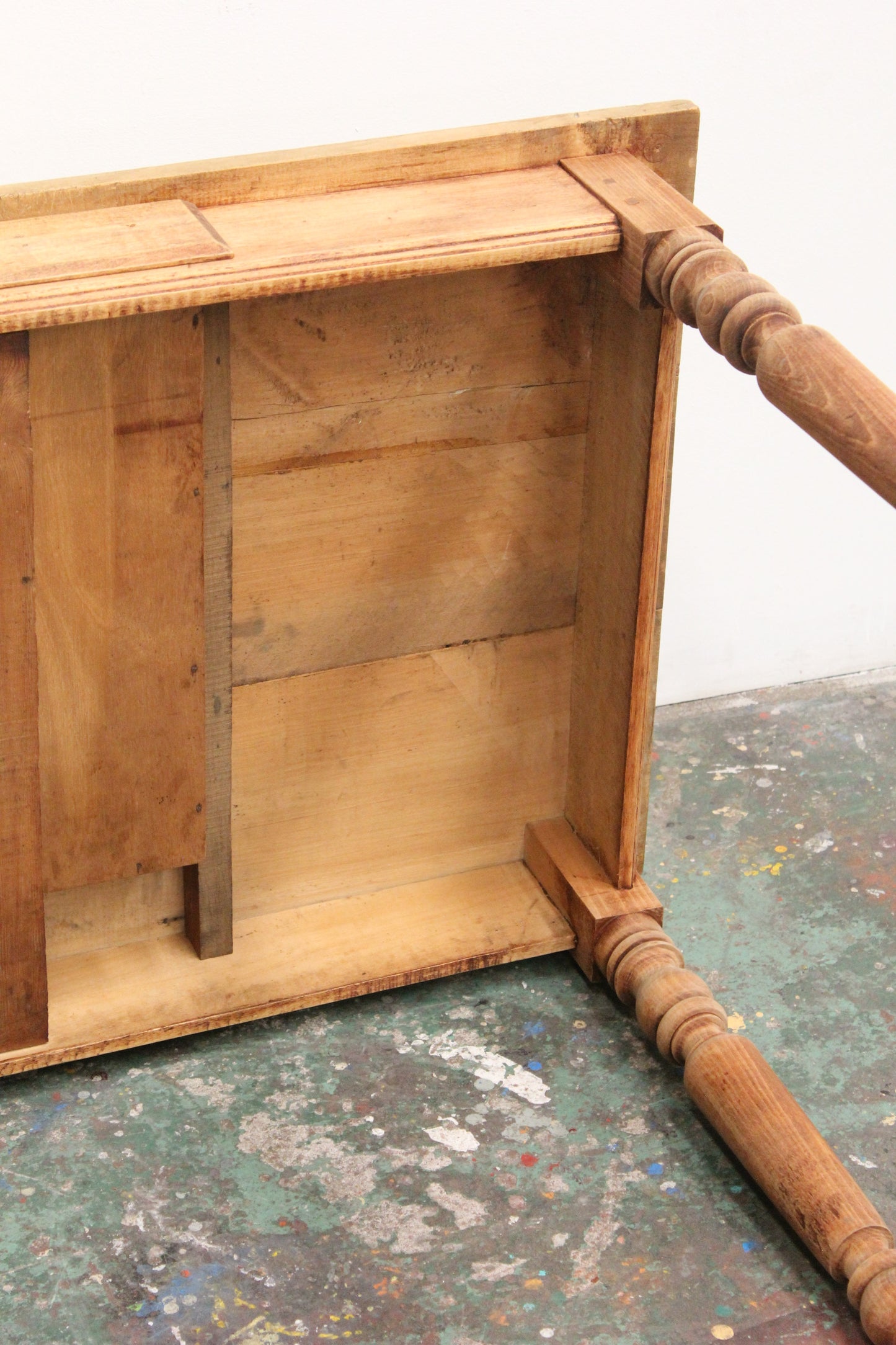 #1279 table