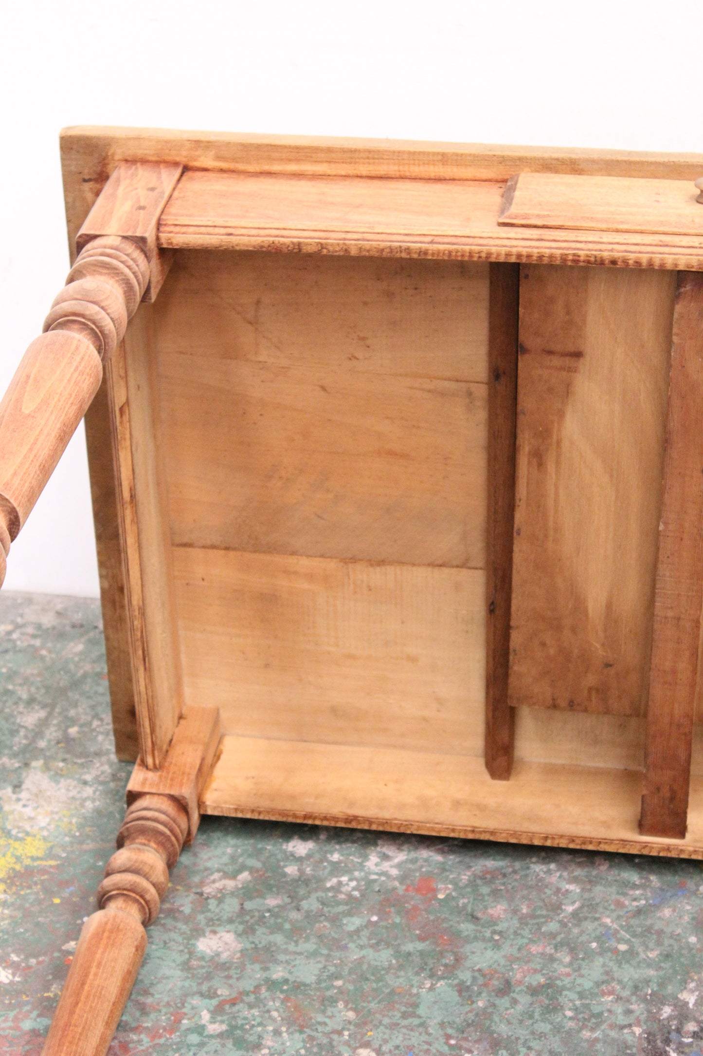 #1279 table
